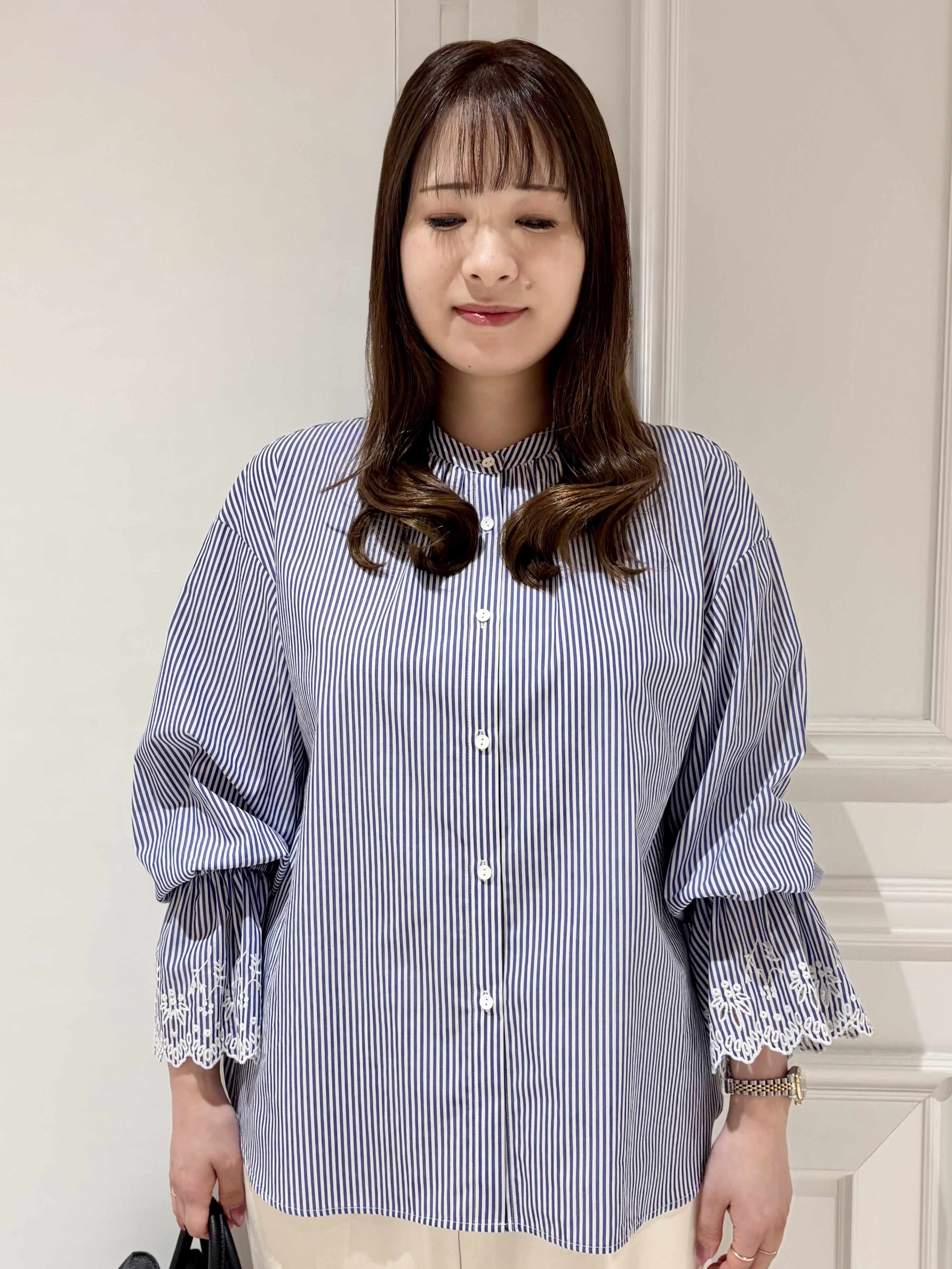 minowaさんの「DRESSTERIOR｜エンブロイダリーカフスシャツ」を使ったコーディネート