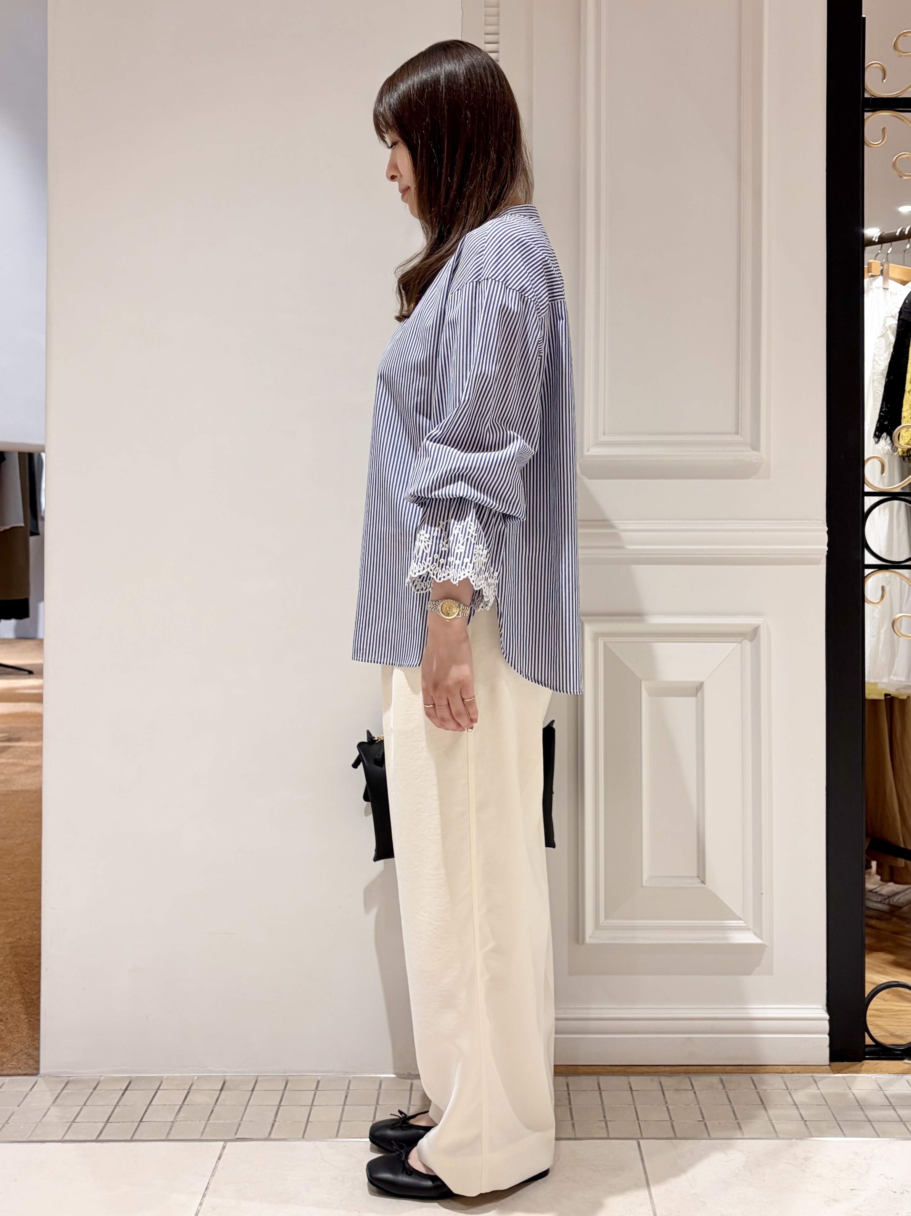 minowaさんの「DRESSTERIOR｜エンブロイダリーカフスシャツ」を使ったコーディネート