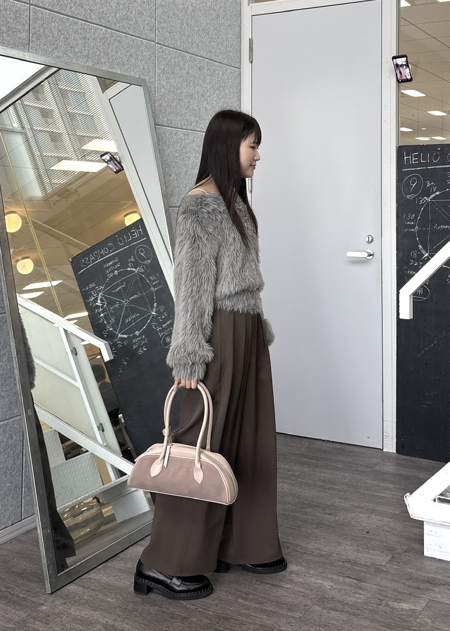 Renoさんの「INDIVI｜タックワイドパンツ【セットアップ可能】」を使ったコーディネート