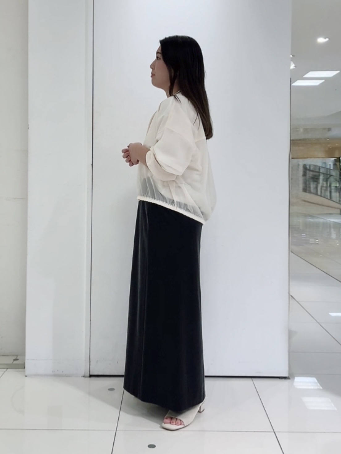 なかじさんの「UNTITLED｜【丈感すっきり】ベロアプリントロゴT」を使ったコーディネート