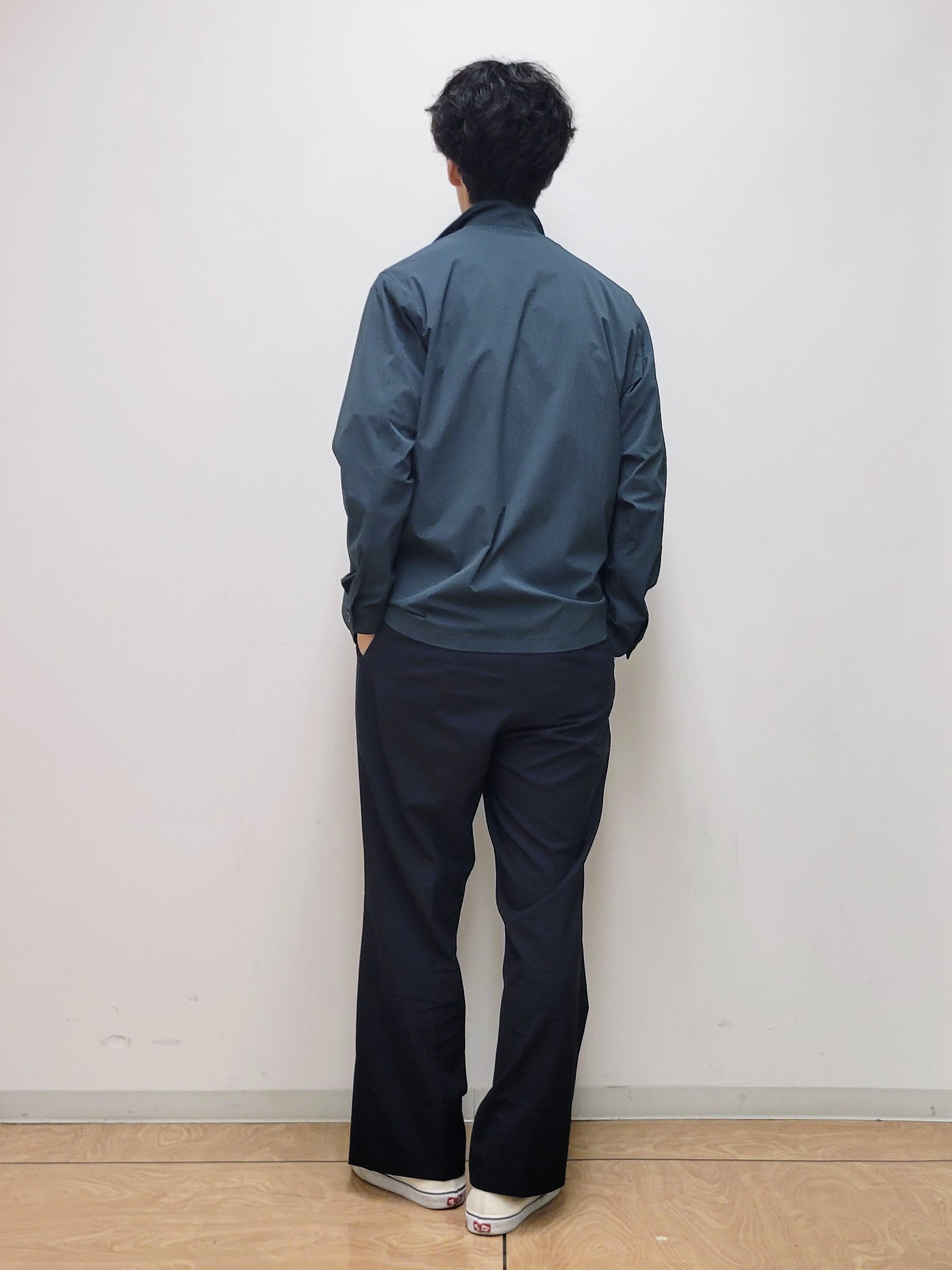 piroyaさんの「TAKEO KIKUCHI｜3Dナイロンストレッチ　スタンドカラーブルゾン」を使ったコーディネート