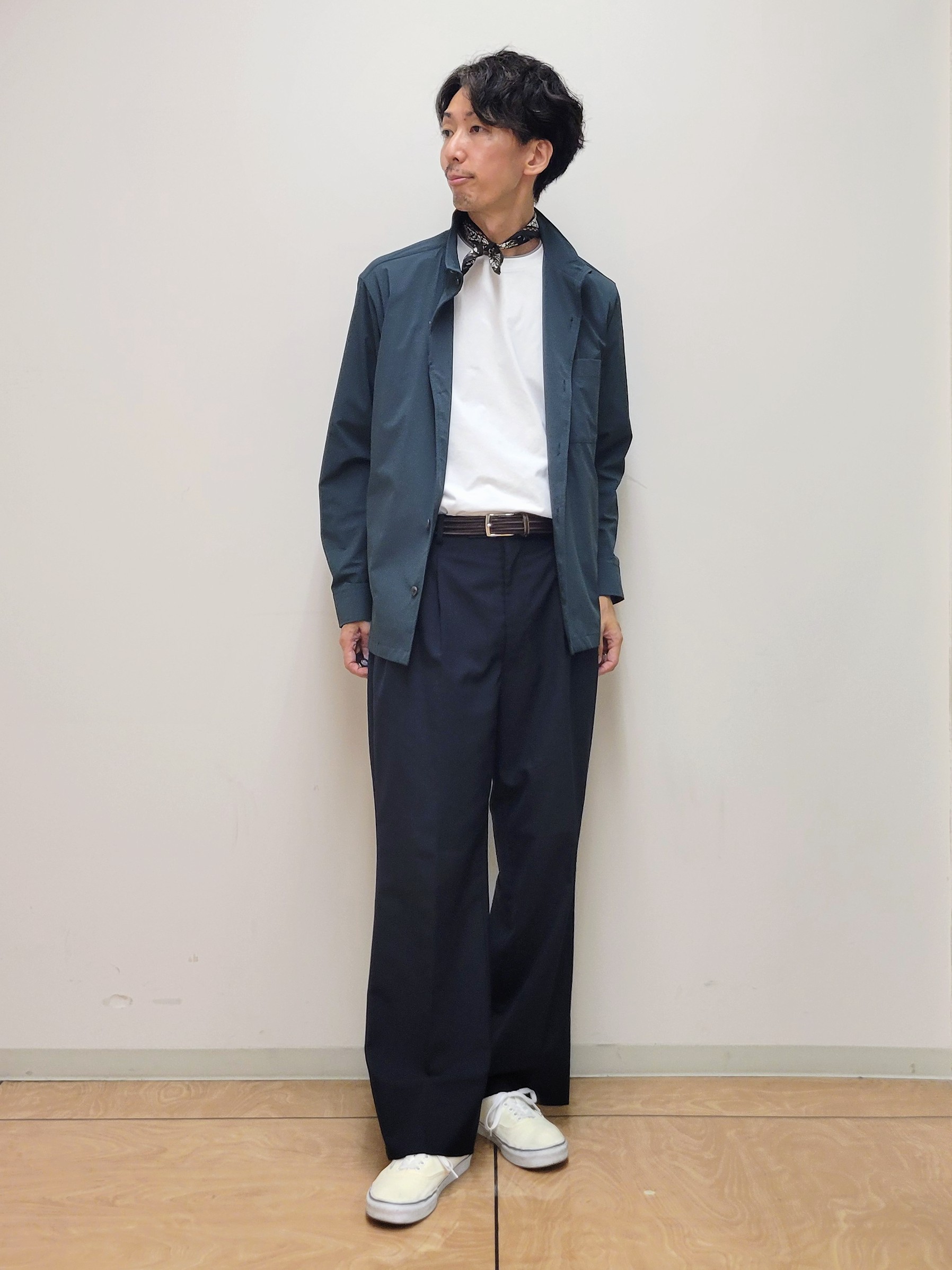 piroyaさんの「TAKEO KIKUCHI｜3Dナイロンストレッチ　スタンドカラーブルゾン」を使ったコーディネート