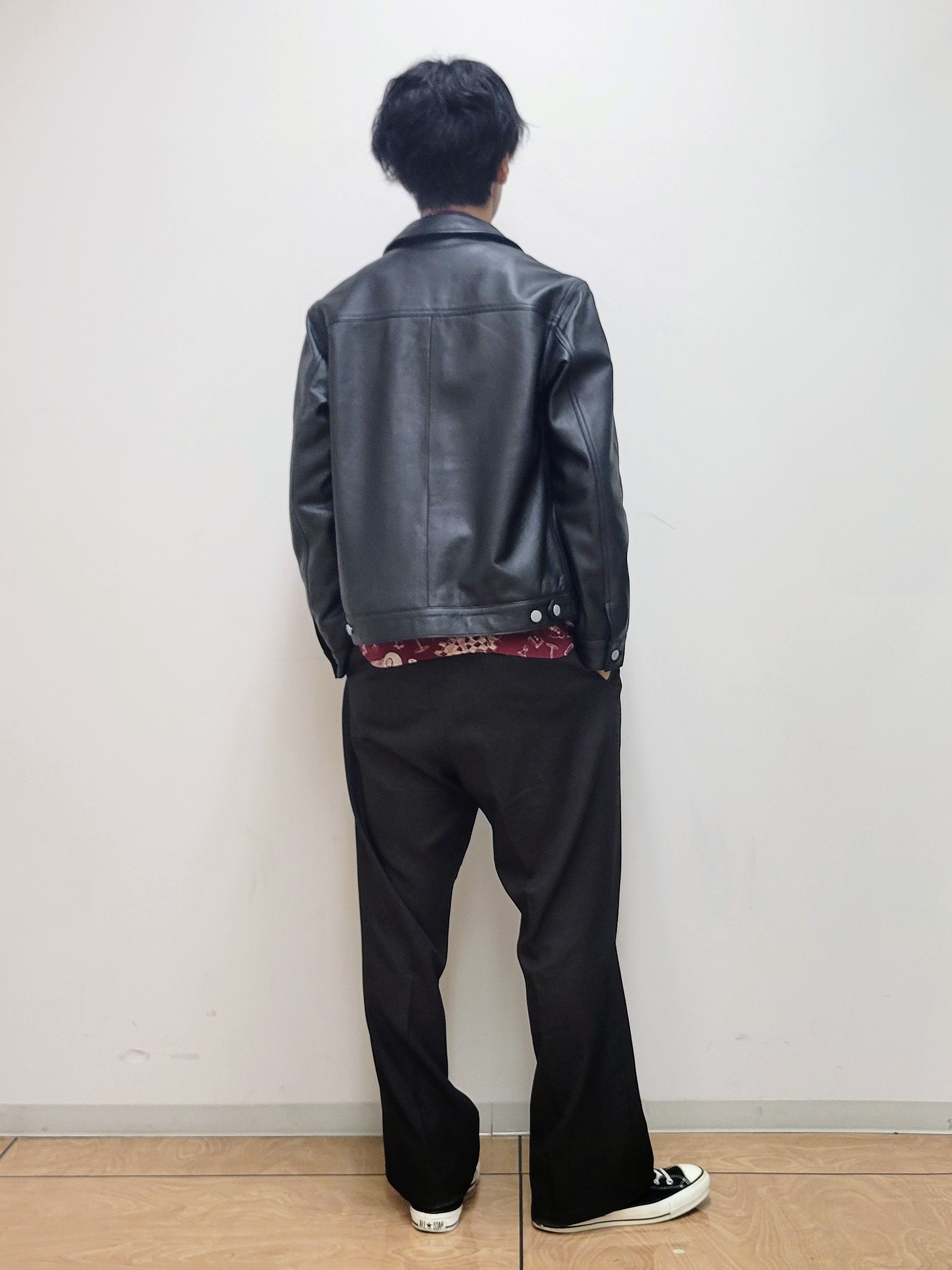 piroyaさんの「TAKEO KIKUCHI｜【BOWLER HAT LABEL】シングルレザーライダースジャケット」を使ったコーディネート