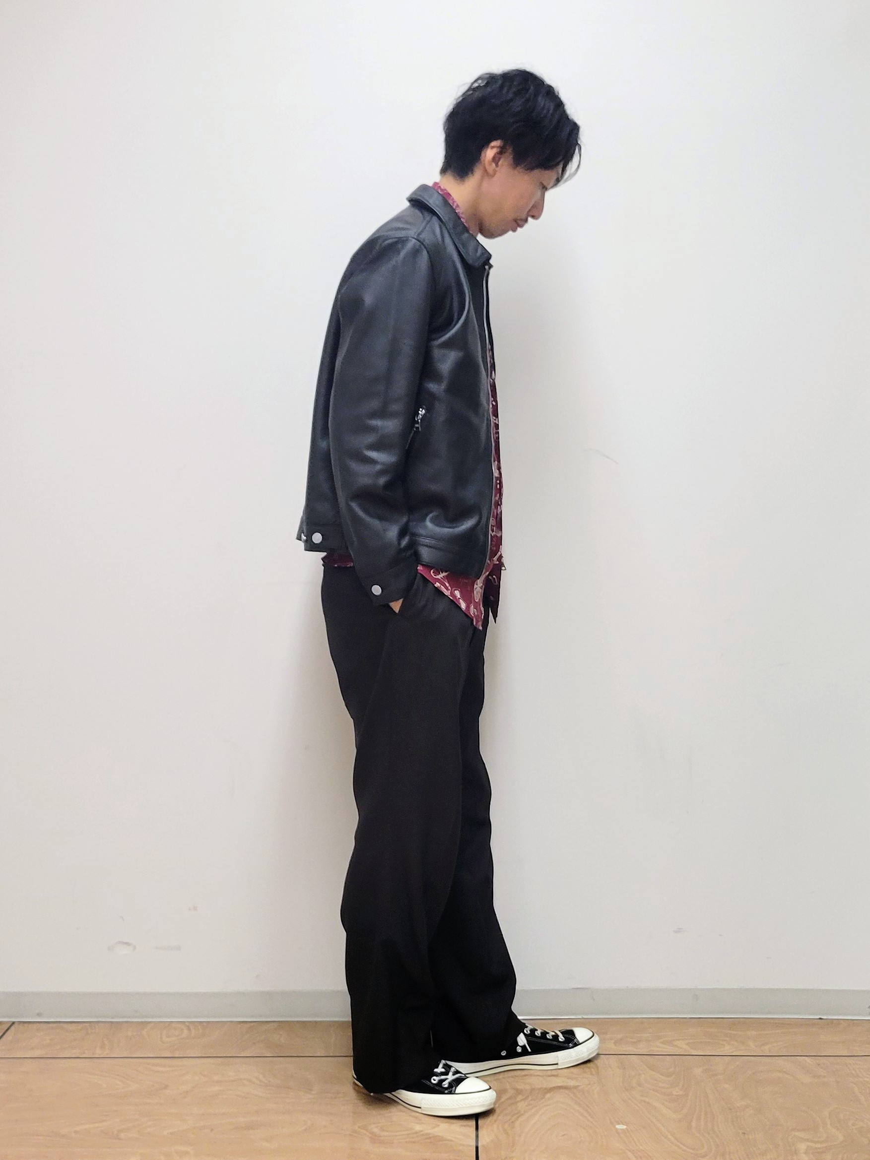 piroyaさんの「TAKEO KIKUCHI｜【BOWLER HAT LABEL】シングルレザーライダースジャケット」を使ったコーディネート