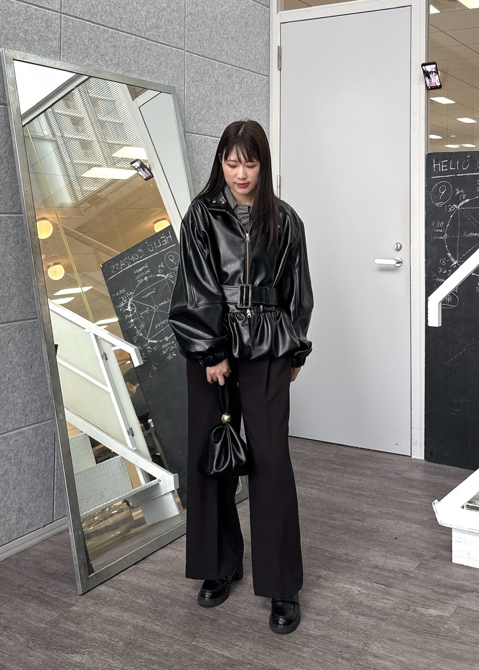 Renoさんの「INDIVI｜センターフリルストライプシャツ」を使ったコーディネート