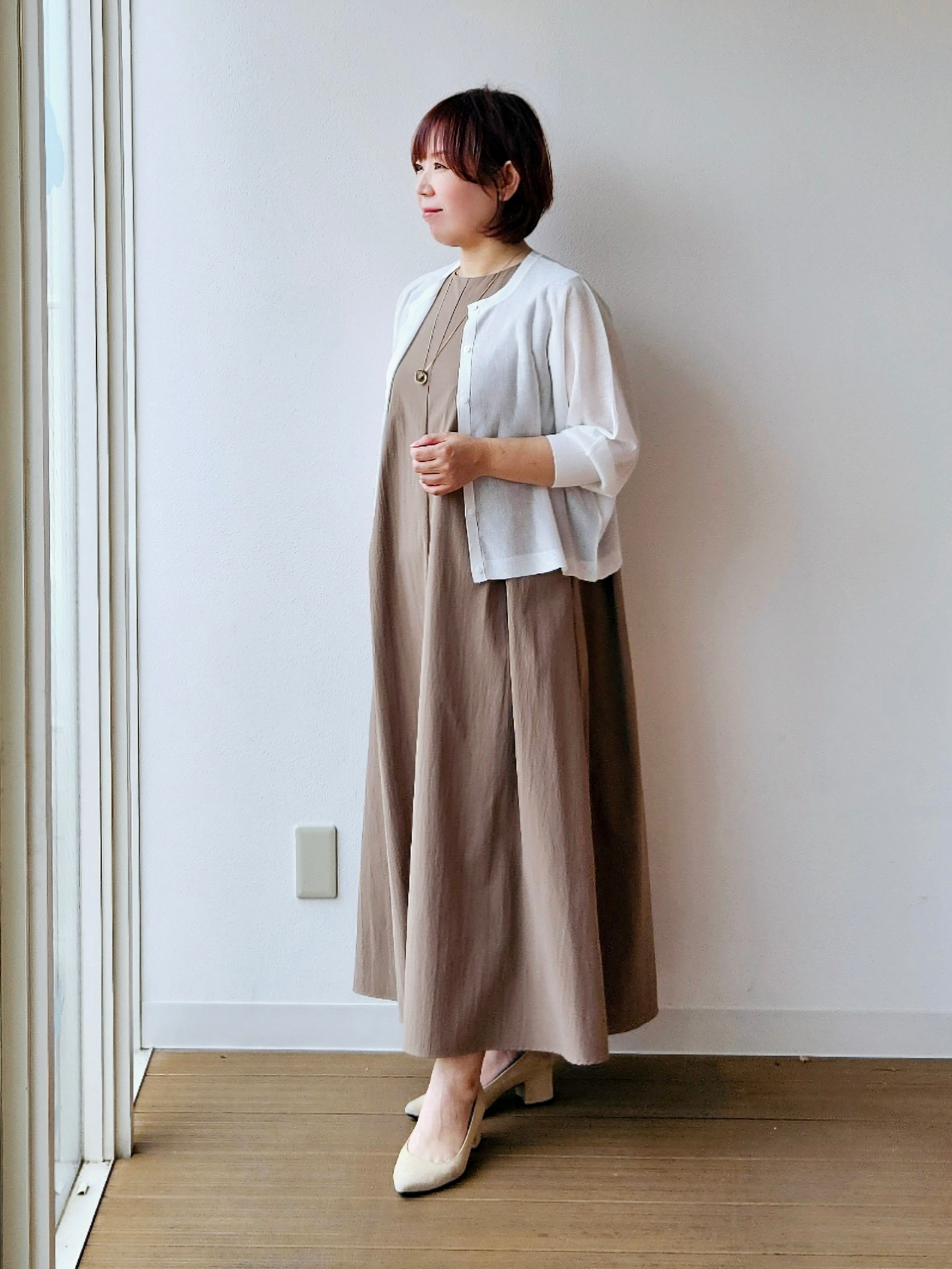 やじまさんの「UNTITLED｜【シアー／軽羽織】ドルマン袖ニットカーディガン」を使ったコーディネート