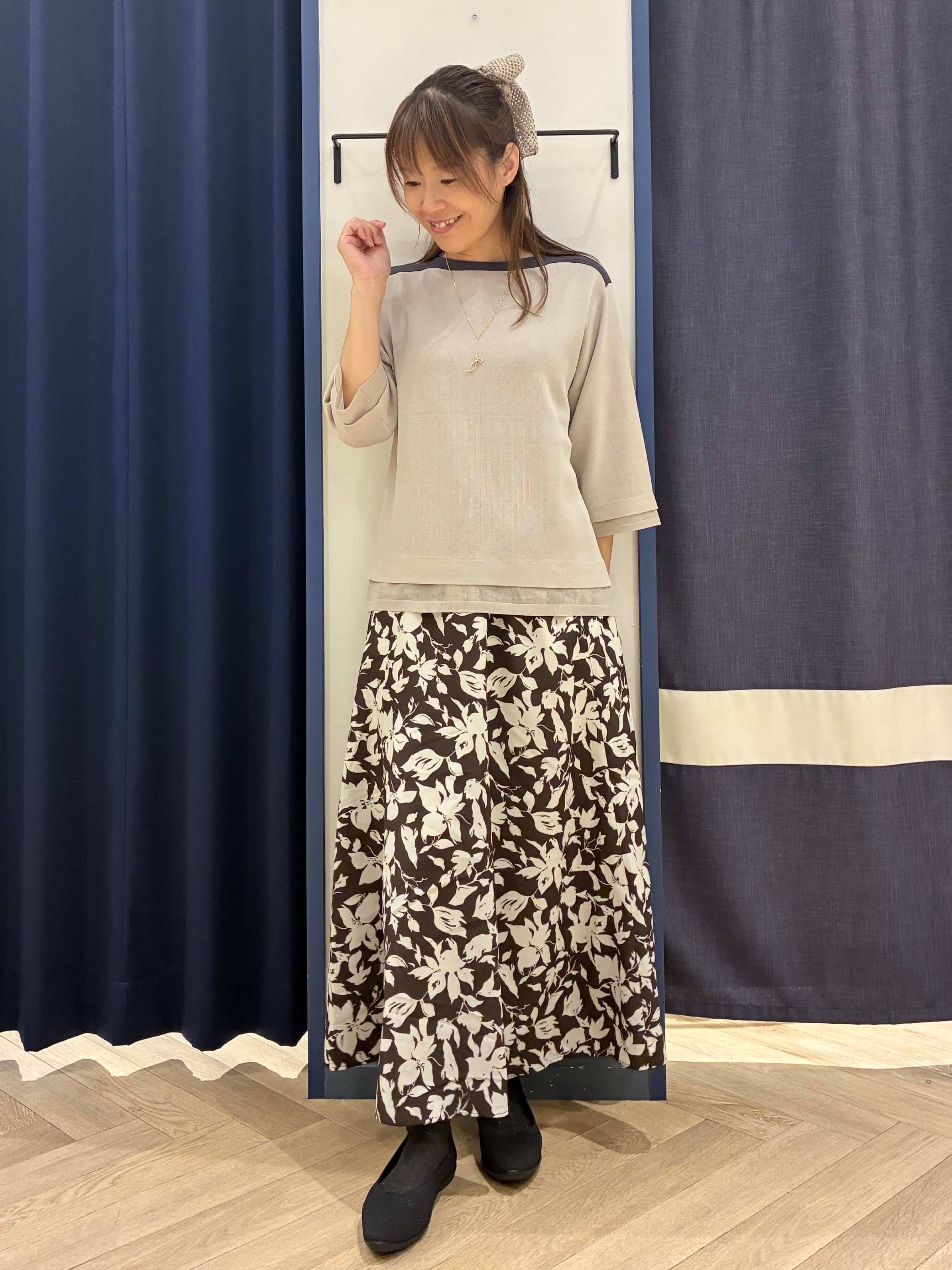 Orikaさんの「grove｜【人気シリーズに新型登場】袖口シアーやわらかドライタッチニット」を使ったコーディネート