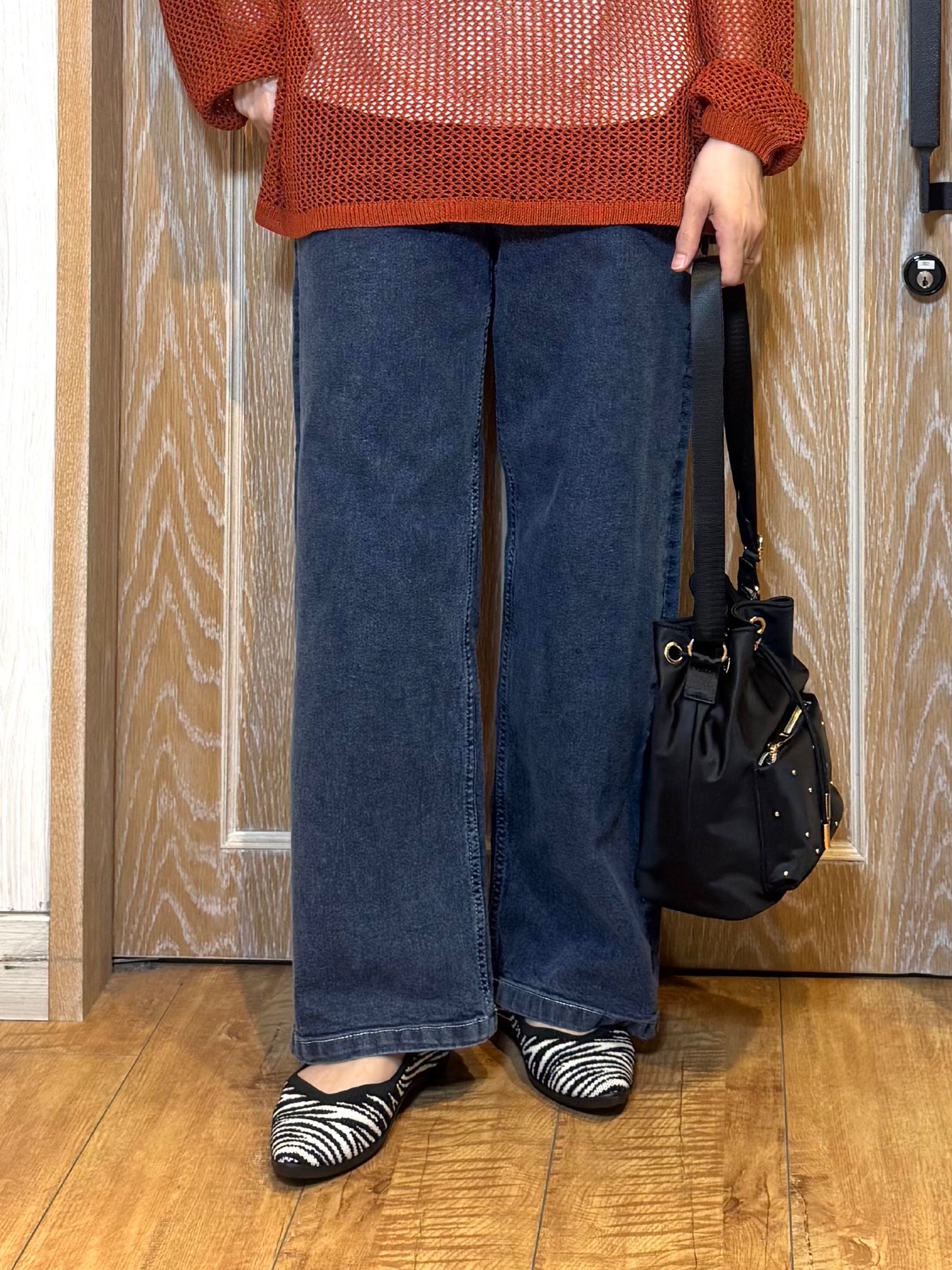 KAORIさんの「SHOO･LA･RUE｜【2点セット/洗濯機可/S-LL】ヘンリーネックメッシュニット+タンクトップセット」を使ったコーディネート