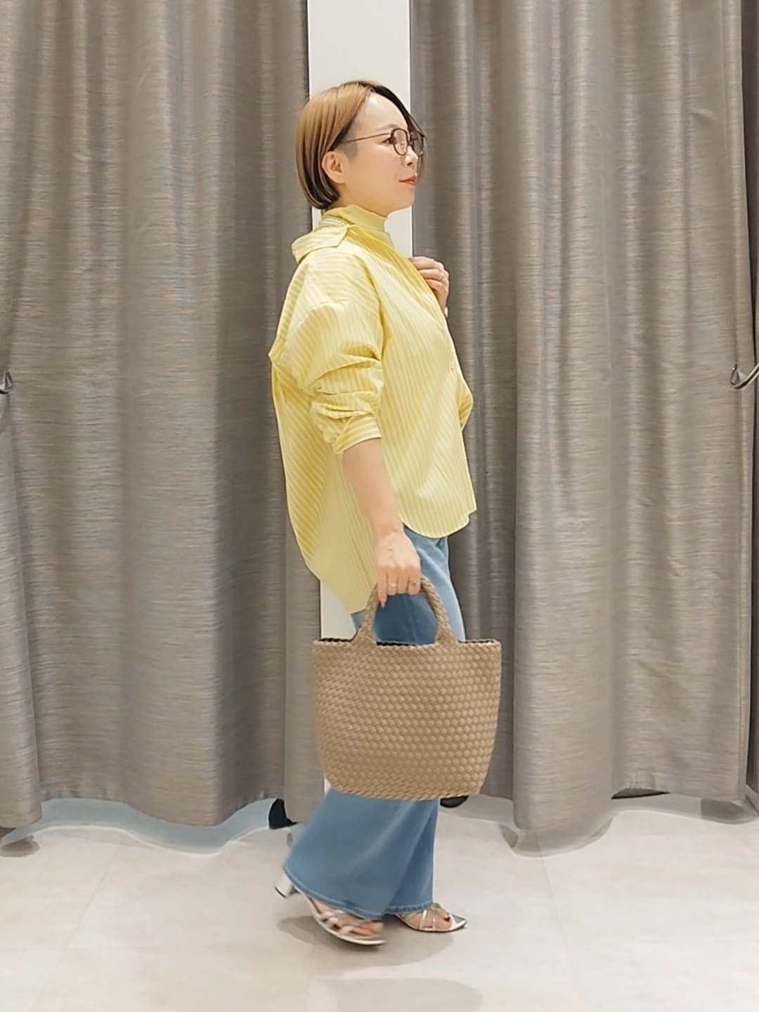 s u g iさんの「UNTITLED｜【6色色展開/コットン100】カラーベーシックシャツ」を使ったコーディネート
