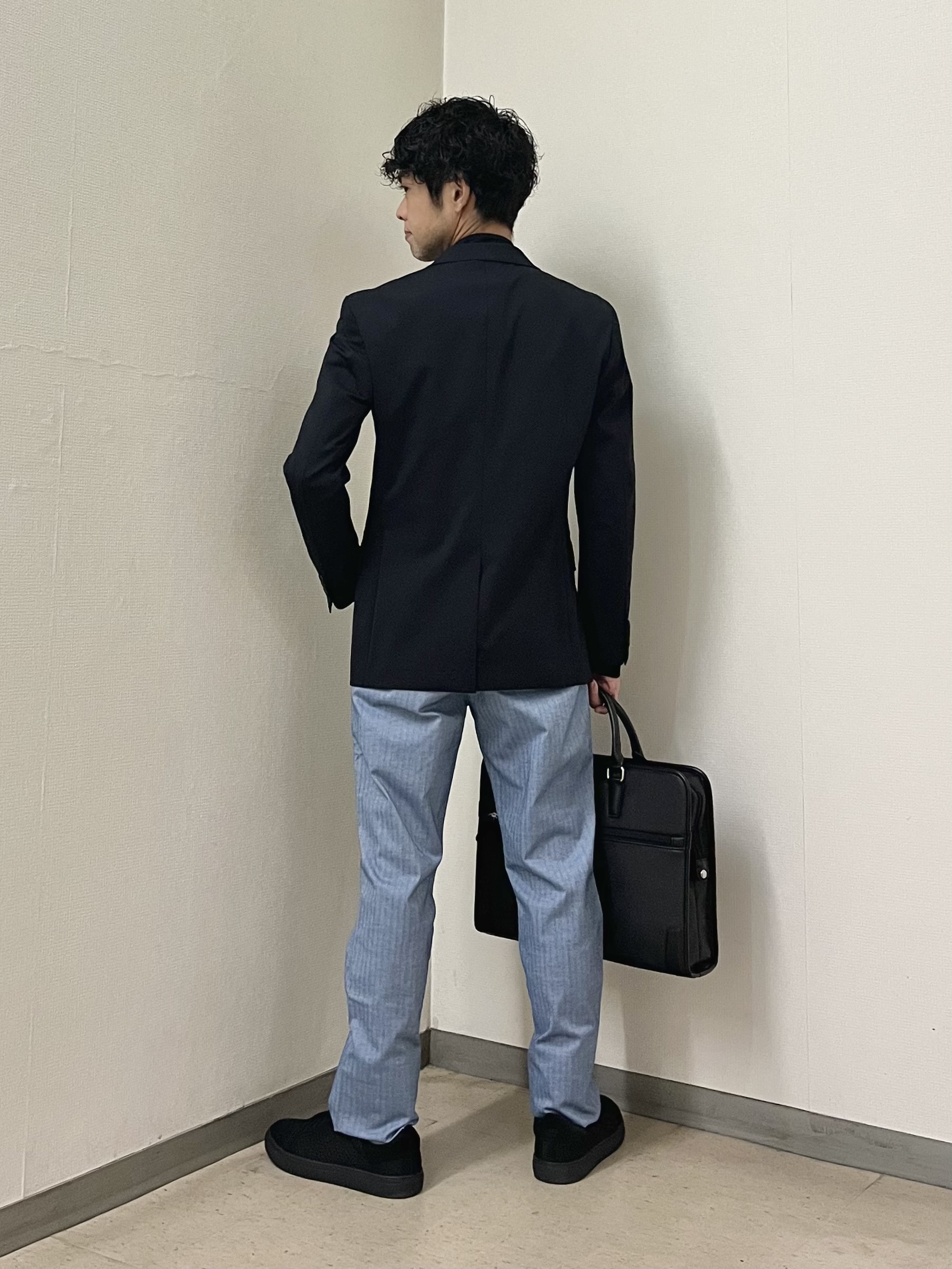 URAさんの「TAKEO KIKUCHI｜【360&deg;ストレッチ／軽量】None Of Stress ライト ジャケット（セットアップ対応）」を使ったコーディネート