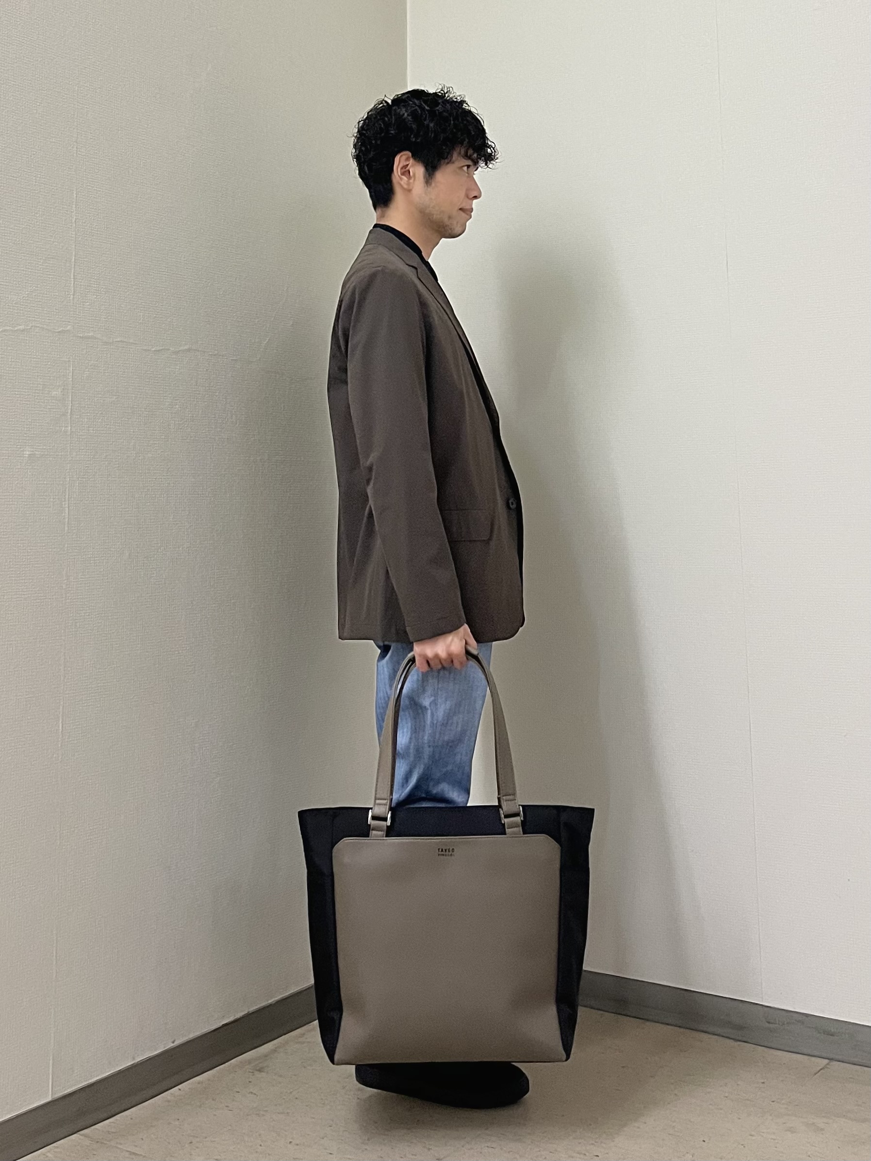 URAさんの「TAKEO KIKUCHI｜3Dナイロンストレッチ ジャケット」を使ったコーディネート