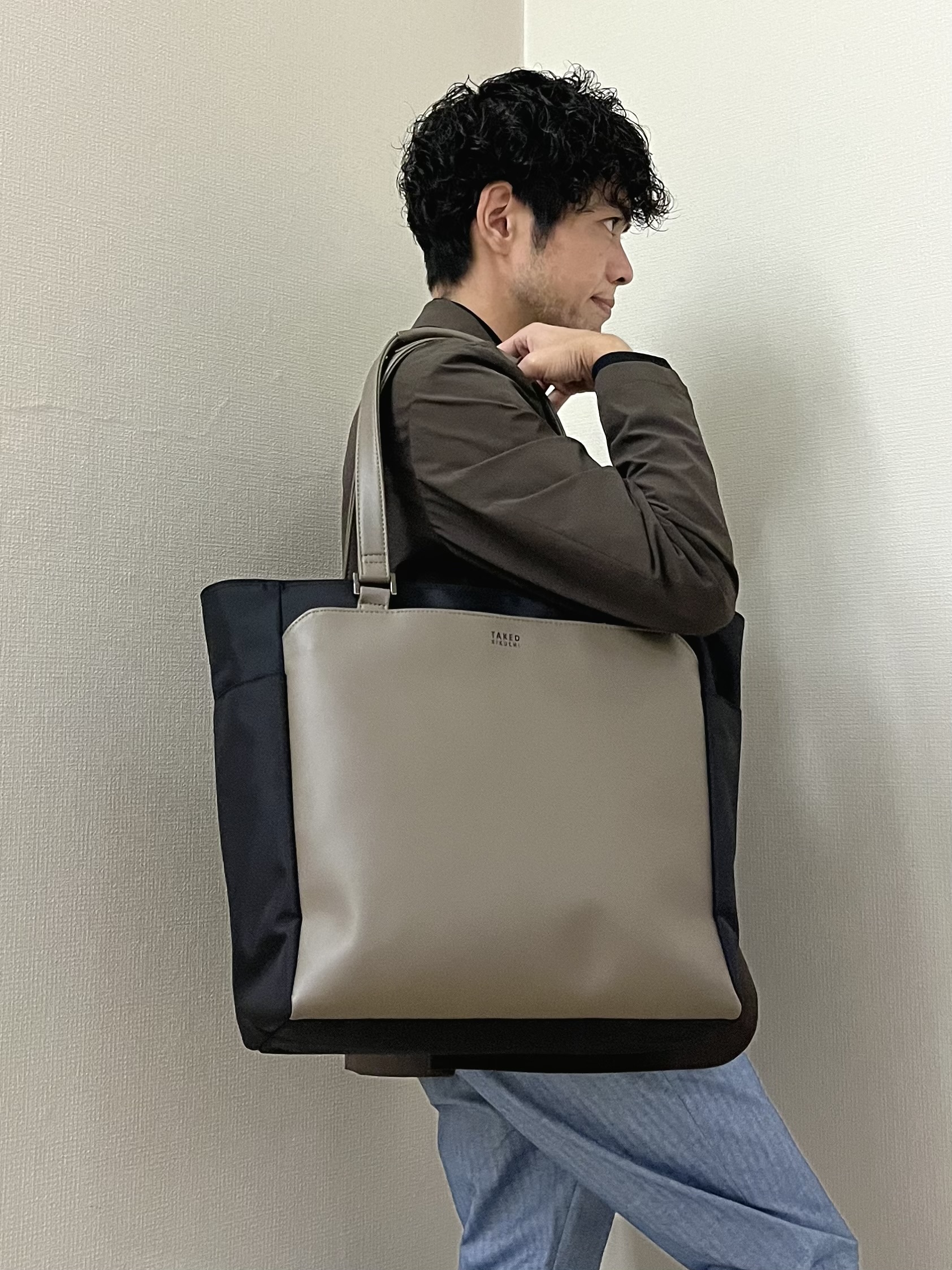 URAさんの「TAKEO KIKUCHI｜3Dナイロンストレッチ ジャケット」を使ったコーディネート