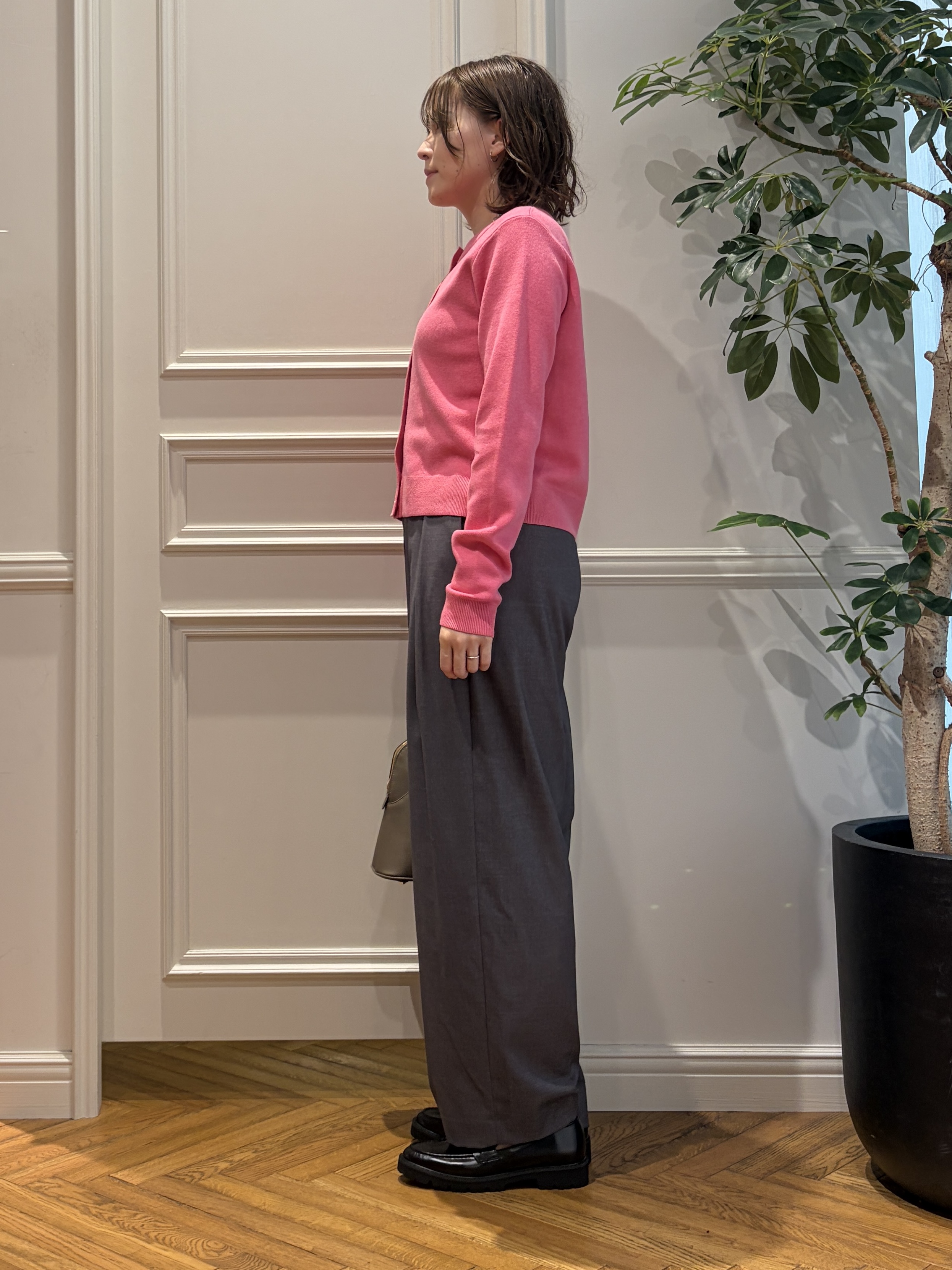 nakaoさんの「DRESSTERIOR｜2タック カービーパンツ」を使ったコーディネート