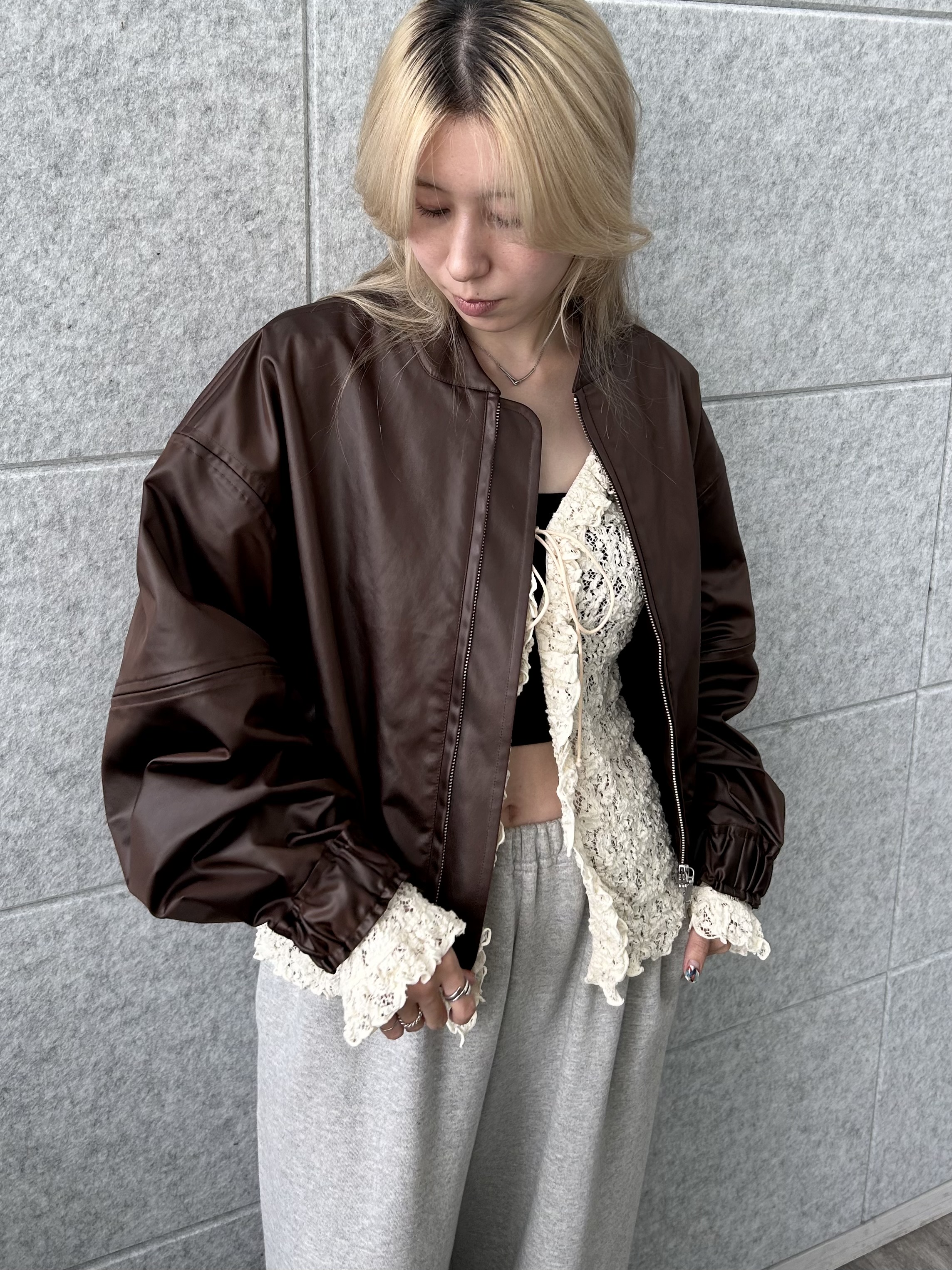 honoka Aさんの「CODE A｜【Re】satin bomber jacket」を使ったコーディネート