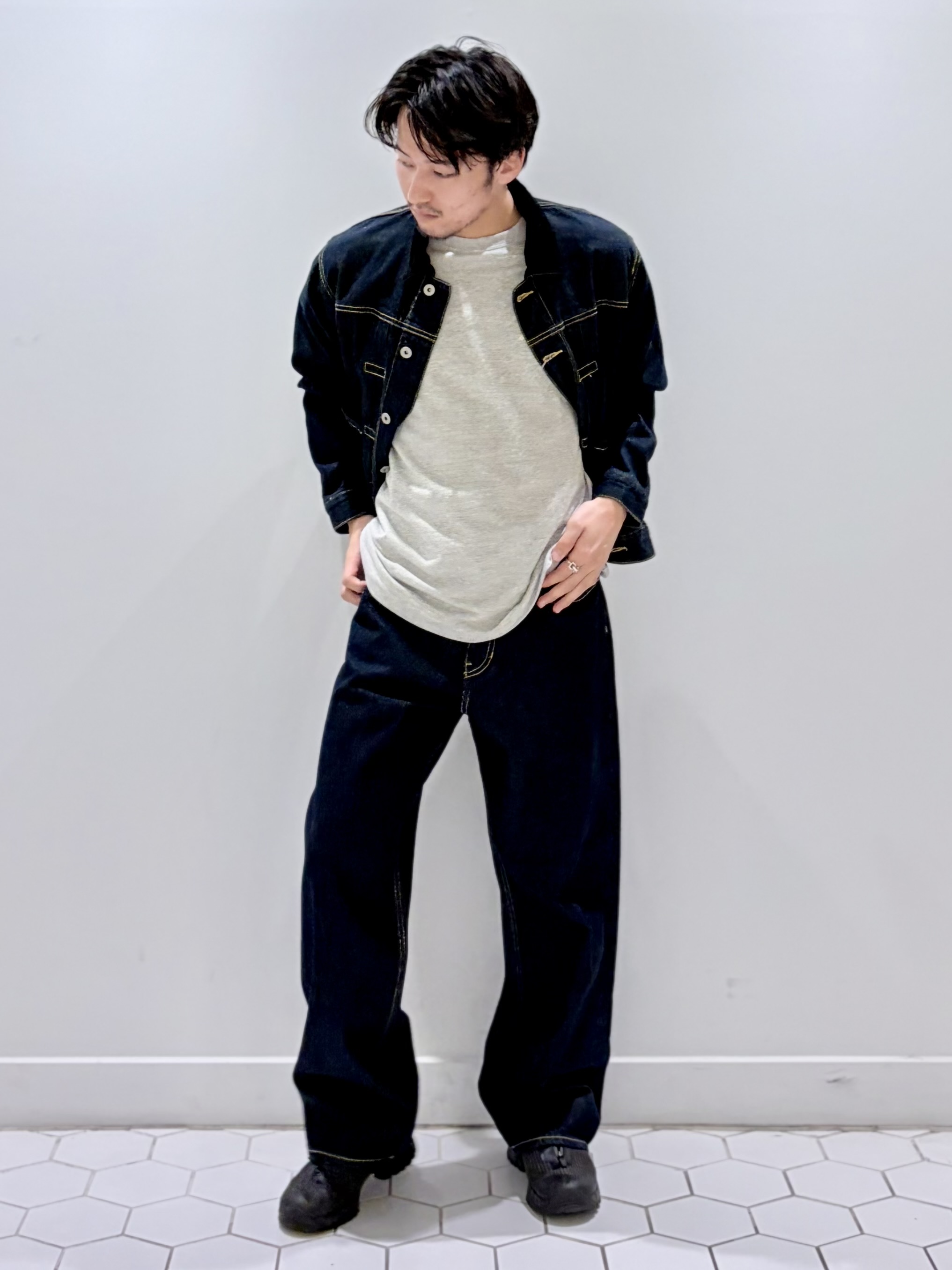 takeruさんの「Dessin｜12．5ozリラックスワイドデニム」を使ったコーディネート