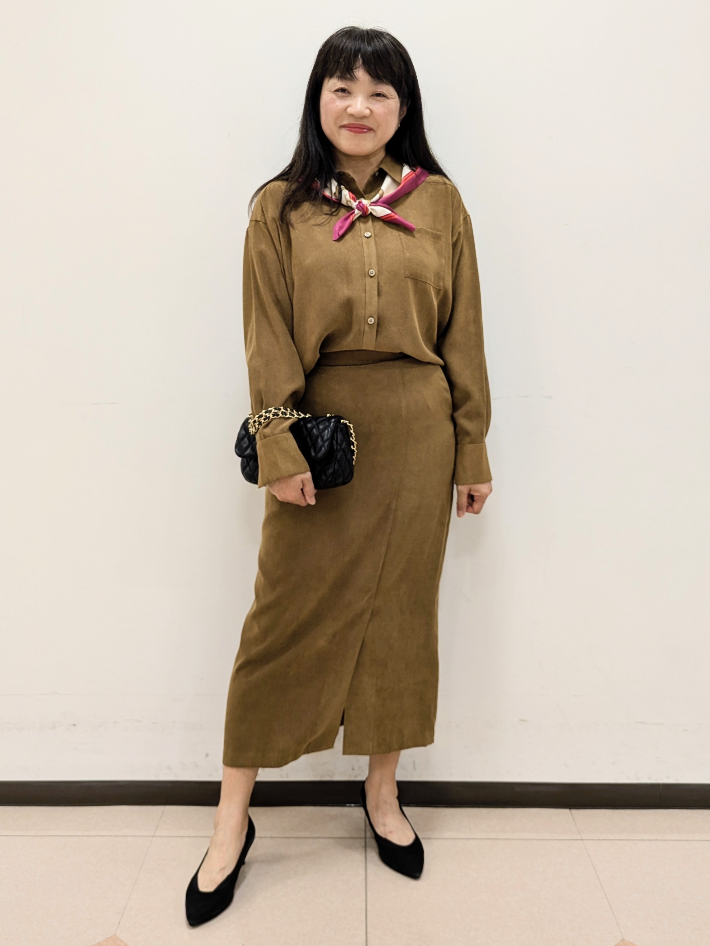 ともさんの「UNTITLED｜【セットアップ可/秋羽織り】スエードライクシャツ」を使ったコーディネート