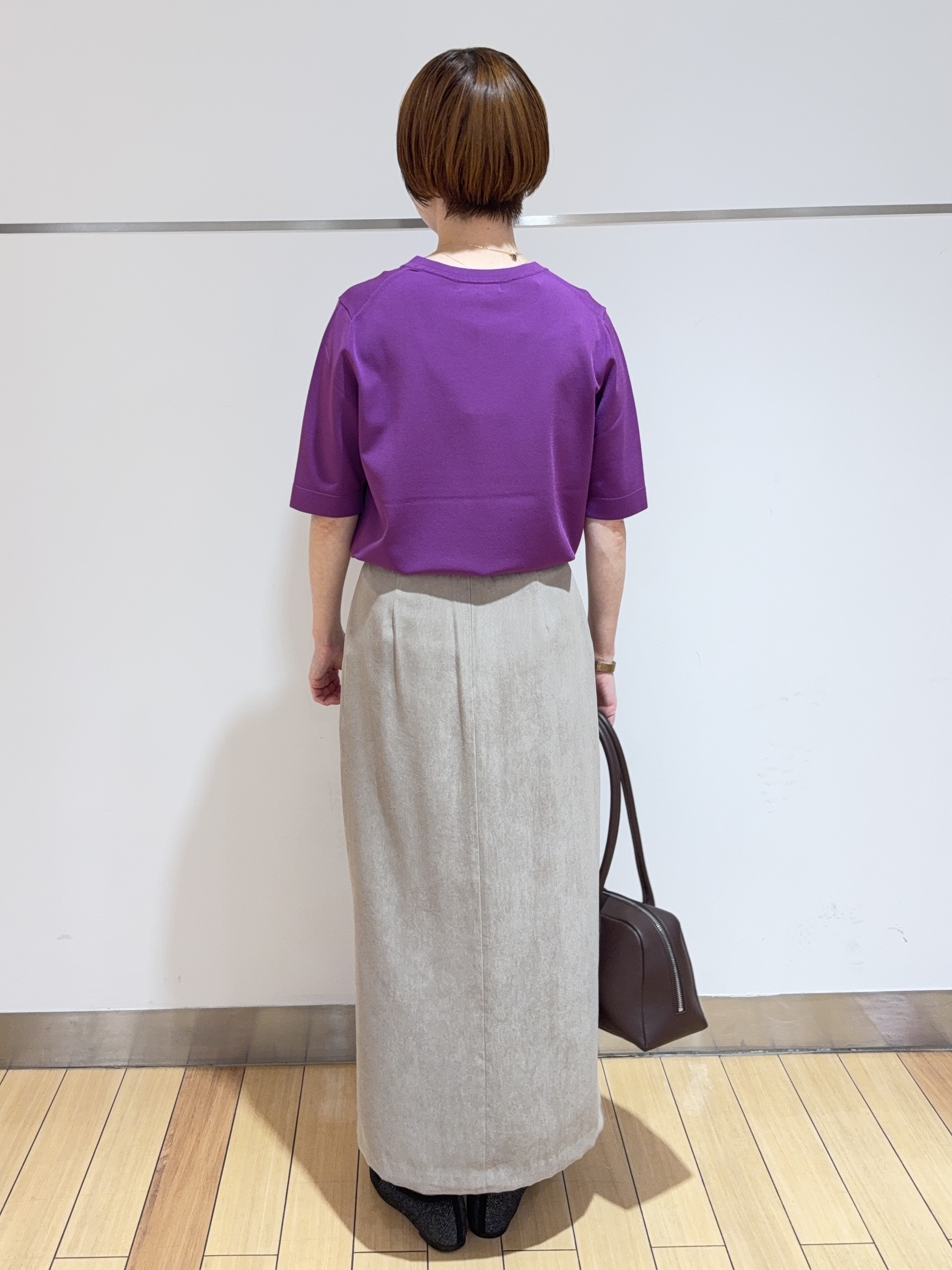 あやさんの「UNTITLED｜【アンサンブル可/きれいめ/通勤】コンパクト5分袖ニット」を使ったコーディネート