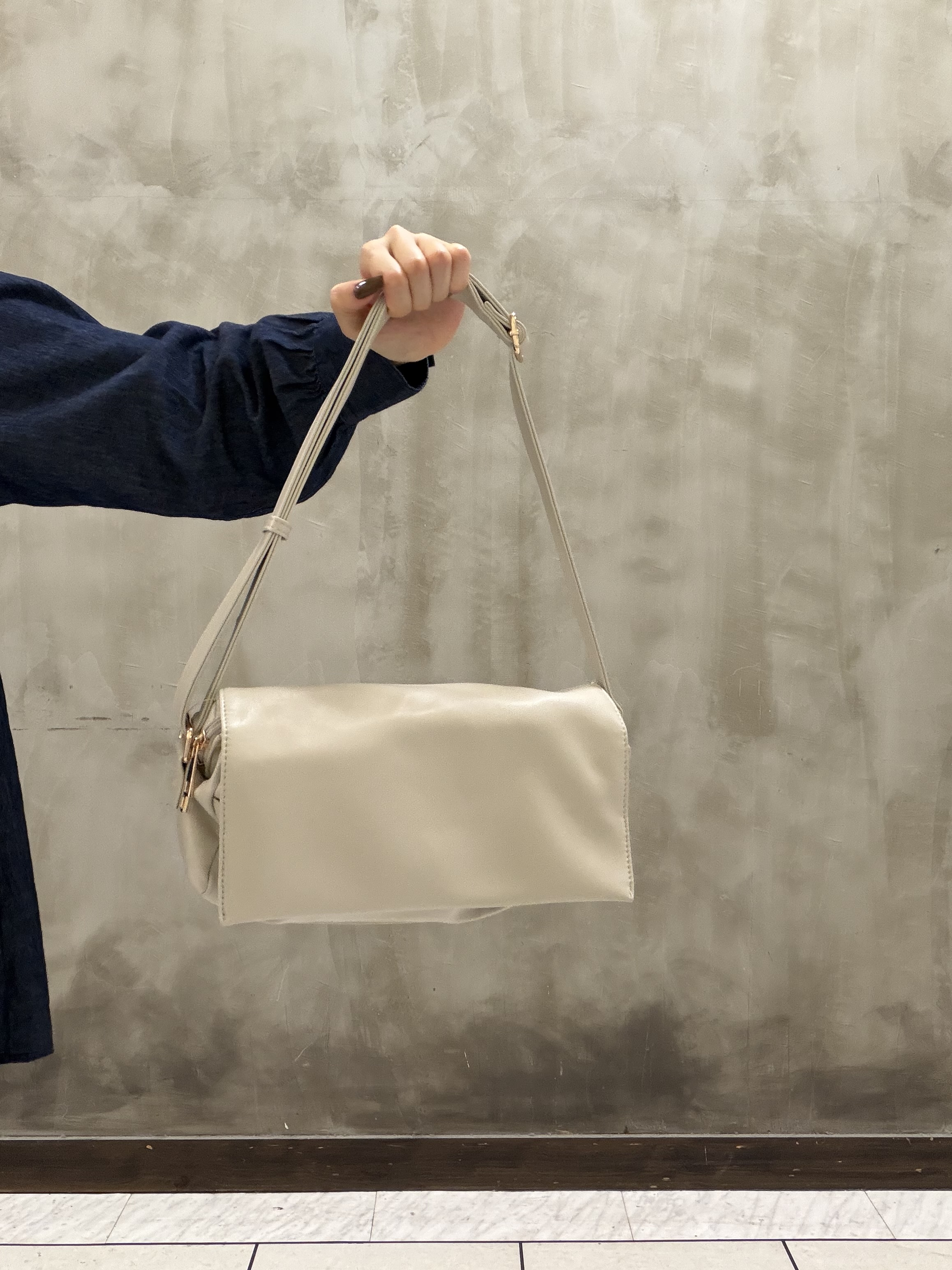 maiさんの「grove｜ピンタックデニムダンガリーブラウス」を使ったコーディネート
