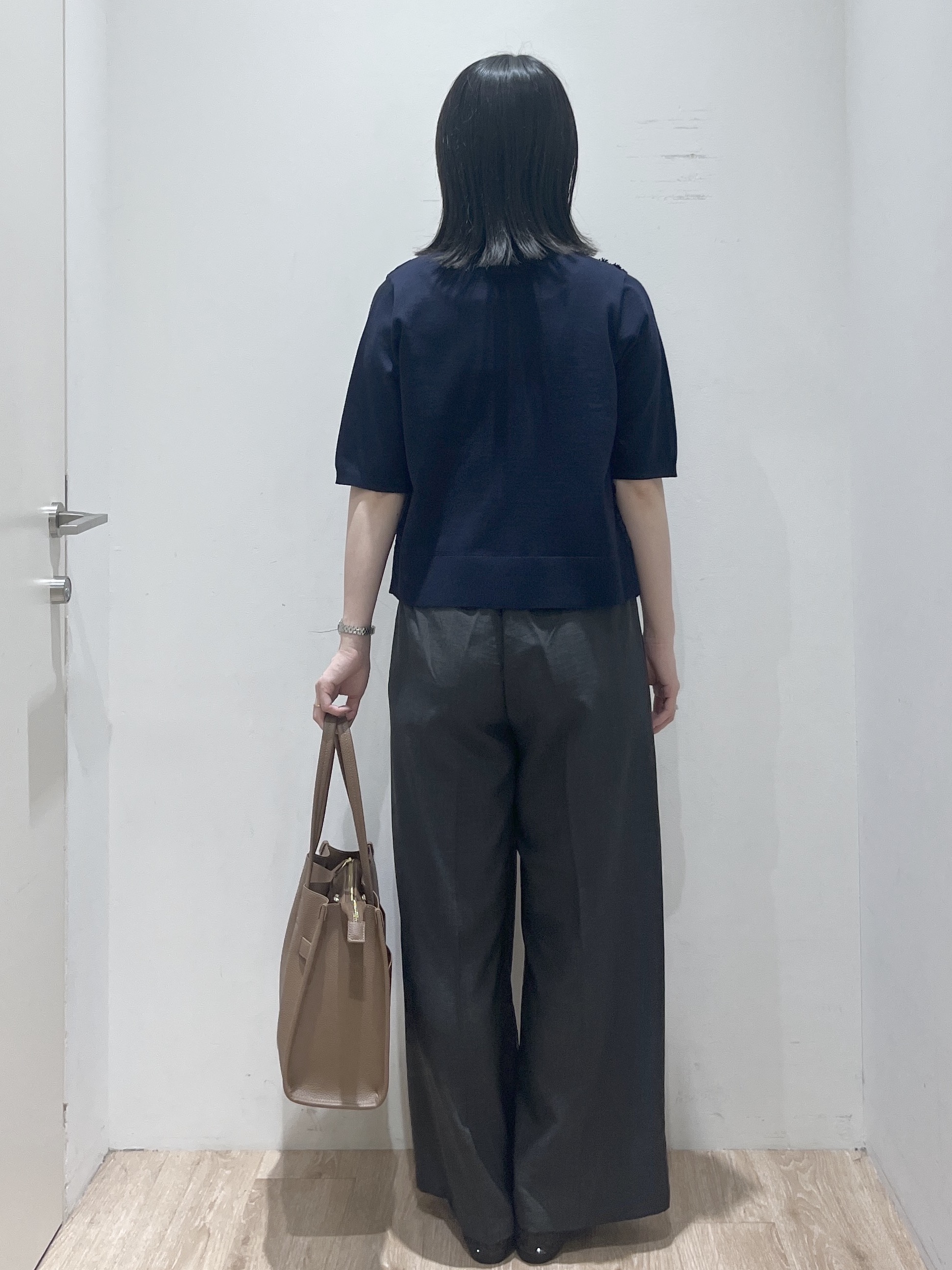 momokoさんの「OPAQUE.CLIP｜フロントレースニットカーディガン【洗える】」を使ったコーディネート