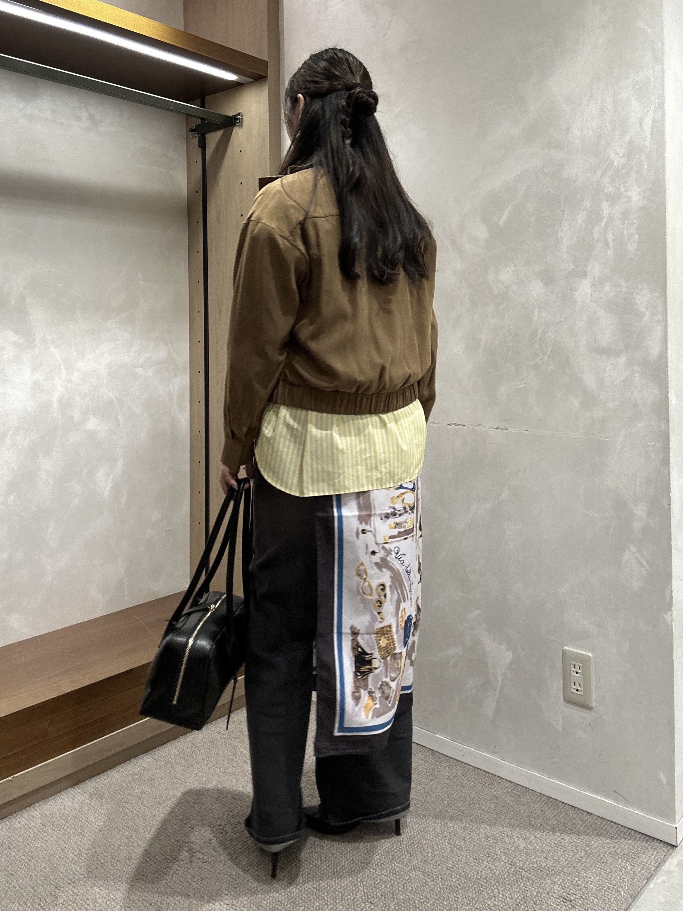 YURIさんの「UNTITLED｜【6色色展開/コットン100】カラーベーシックシャツ」を使ったコーディネート