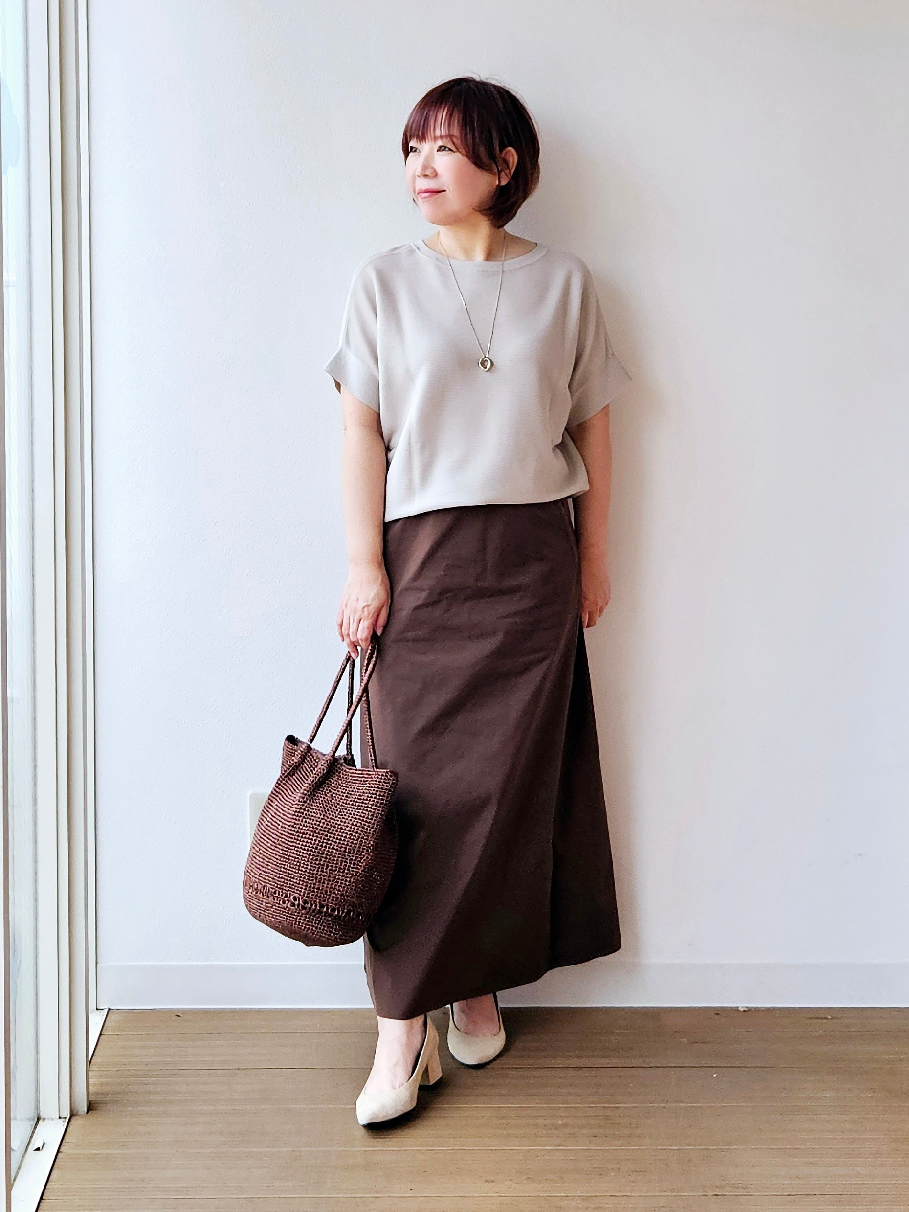 やじまさんの「UNTITLED｜【11色展開/体型カバー】前後2WAYフレンチスリーブニット」を使ったコーディネート