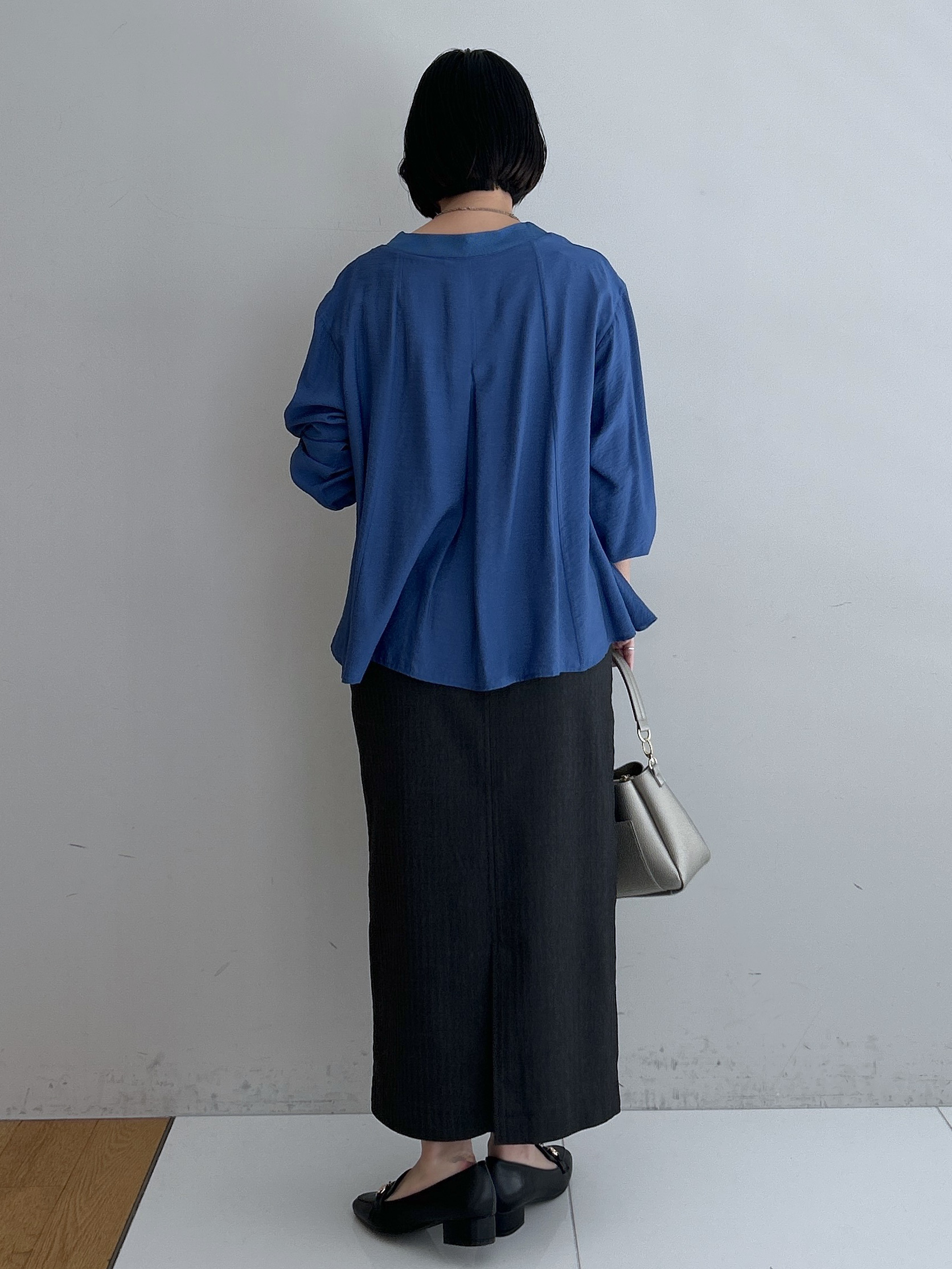 Hirokaさんの「grove｜シアーシャツカーディガン」を使ったコーディネート