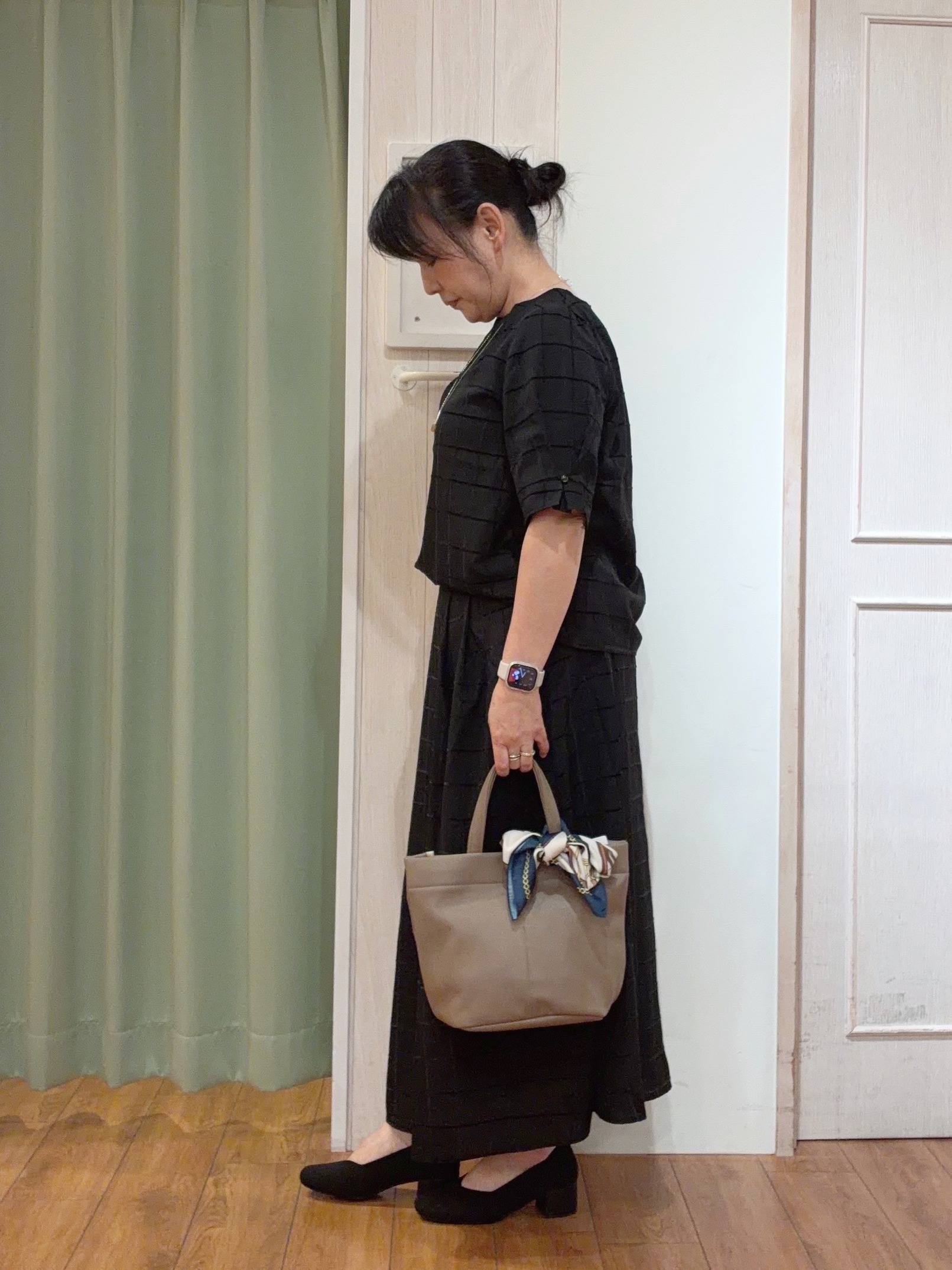 ke-yさんの「SHOO･LA･RUE｜【セットアップ可/S-LL】1枚で秋気分 モールチェックタックスリーブ ブラウス」を使ったコーディネート