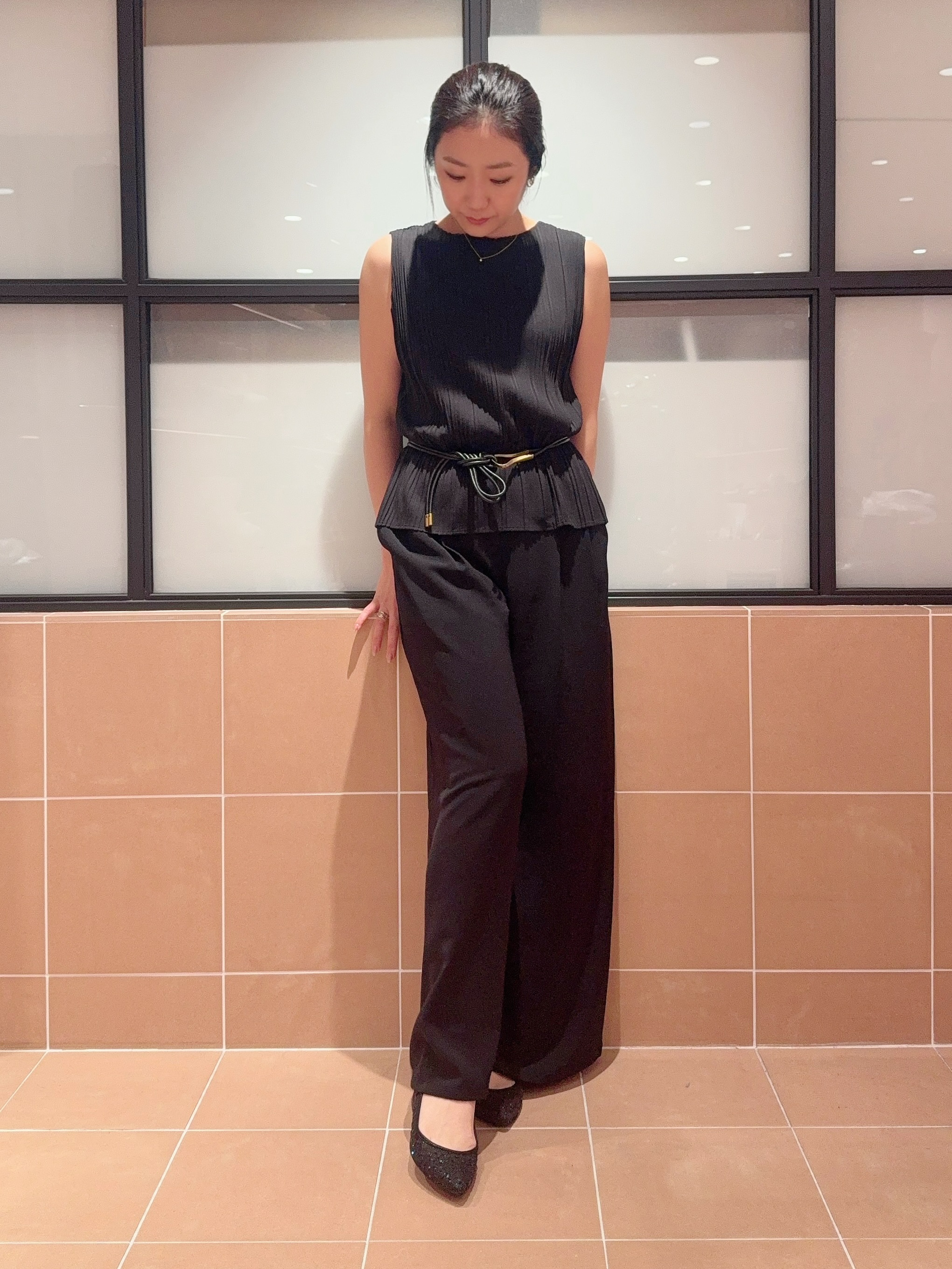 kaoriさんの「ESPERANZA｜シャイニーポインテッドパンプス」を使ったコーディネート