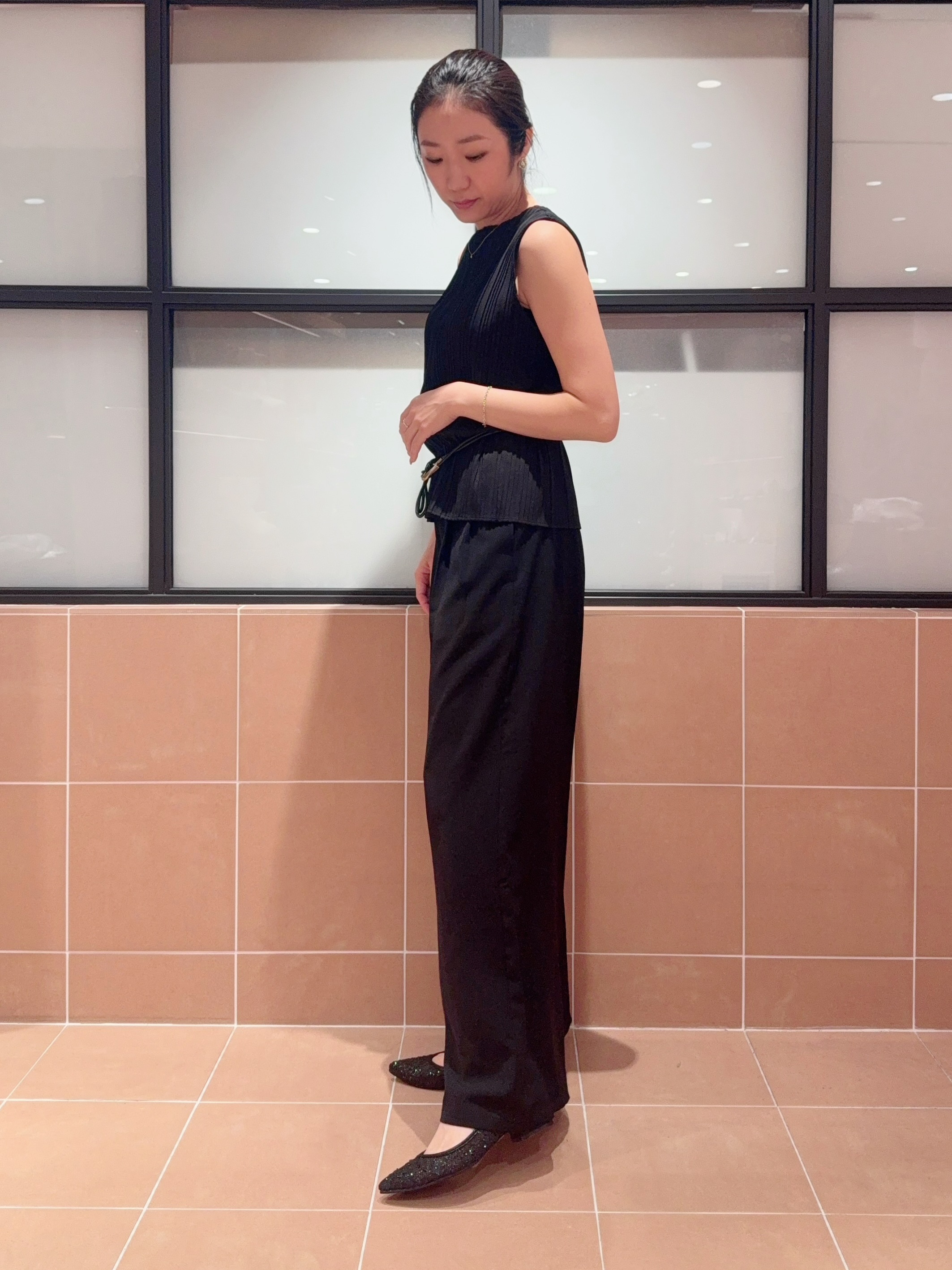 kaoriさんの「ESPERANZA｜シャイニーポインテッドパンプス」を使ったコーディネート