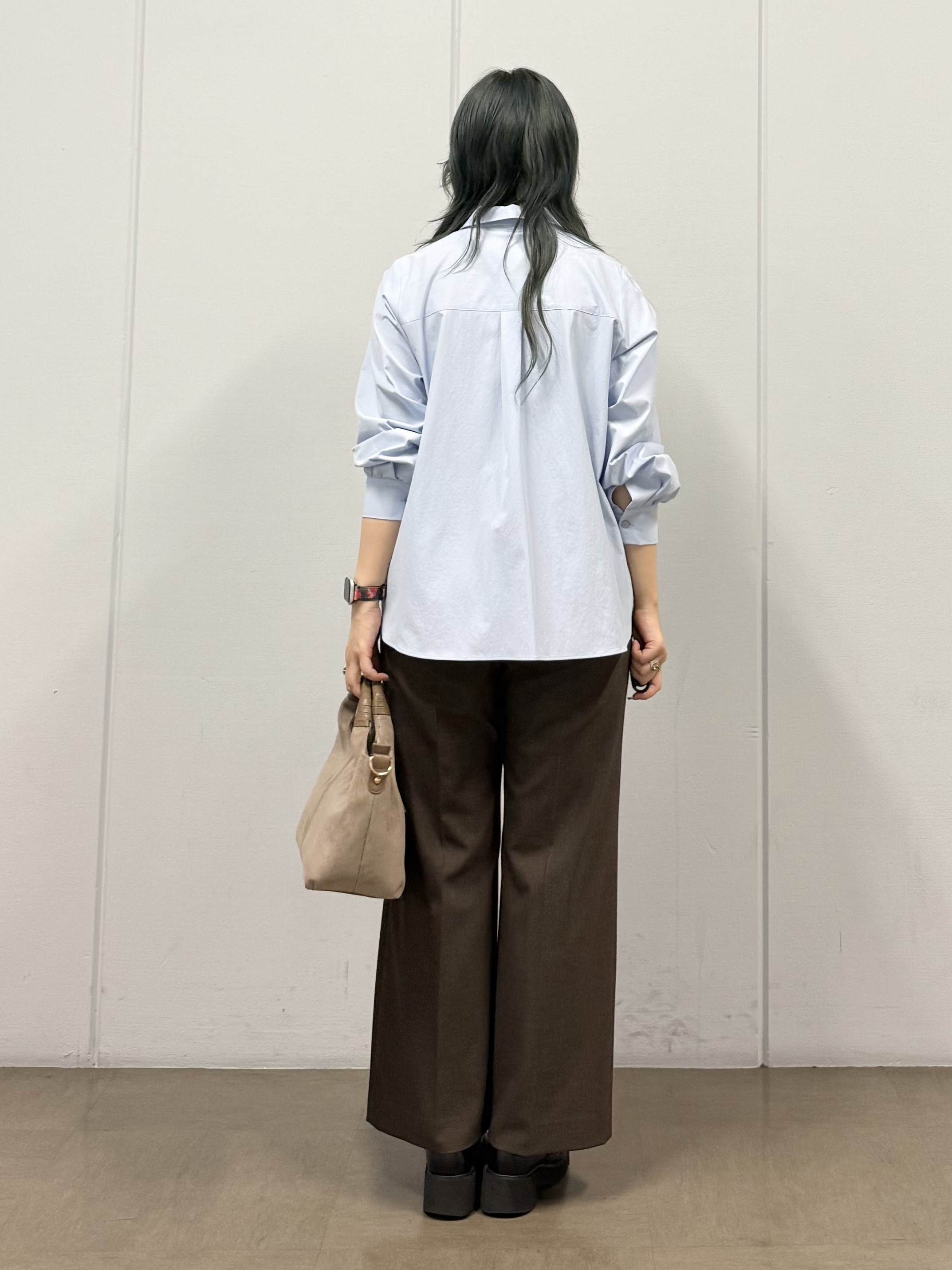 mizukiさんの「INDIVI｜【接触冷感／ストレッチ◎】取外し可ボウタイシャツ」を使ったコーディネート