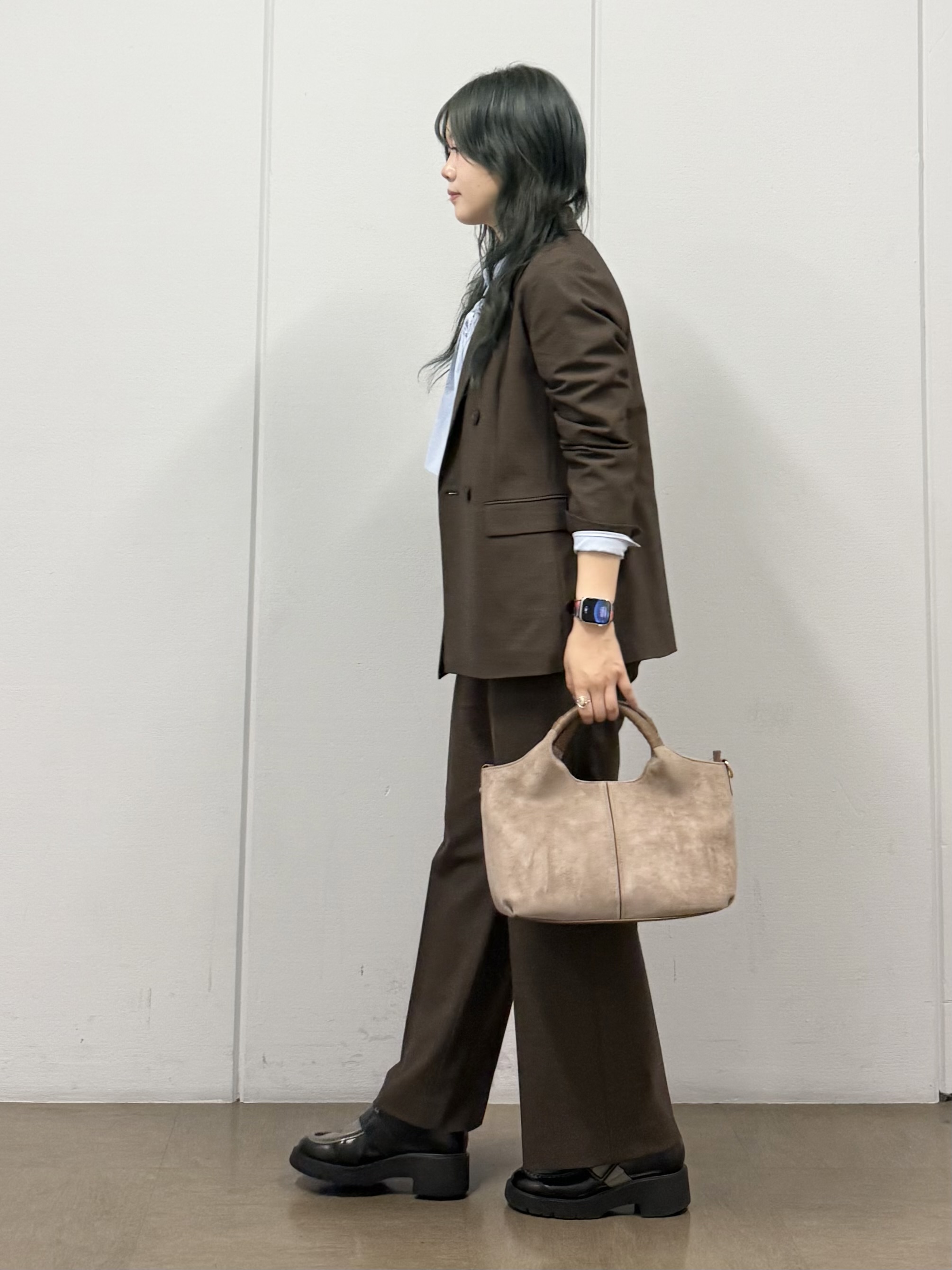 mizukiさんの「INDIVI｜【接触冷感／ストレッチ◎】取外し可ボウタイシャツ」を使ったコーディネート