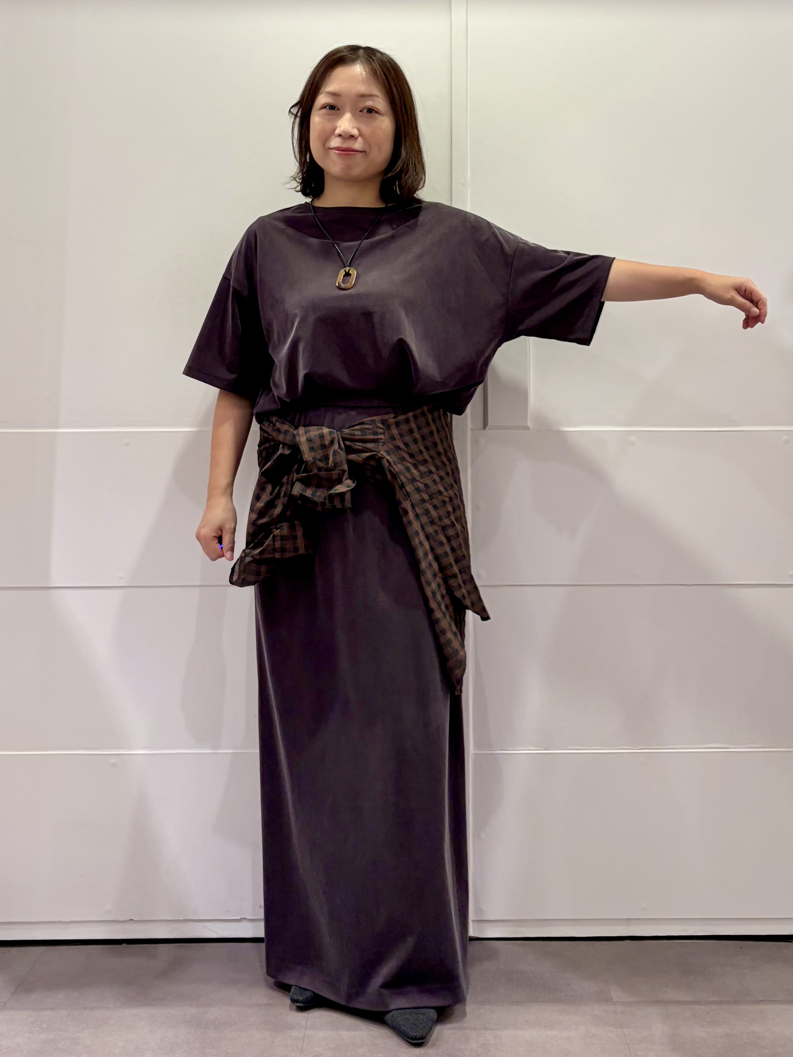 TOKOさんの「UNTITLED｜【きれいめTシャツ/セットアップ可】ヴィンテージライクプルオーバー」を使ったコーディネート