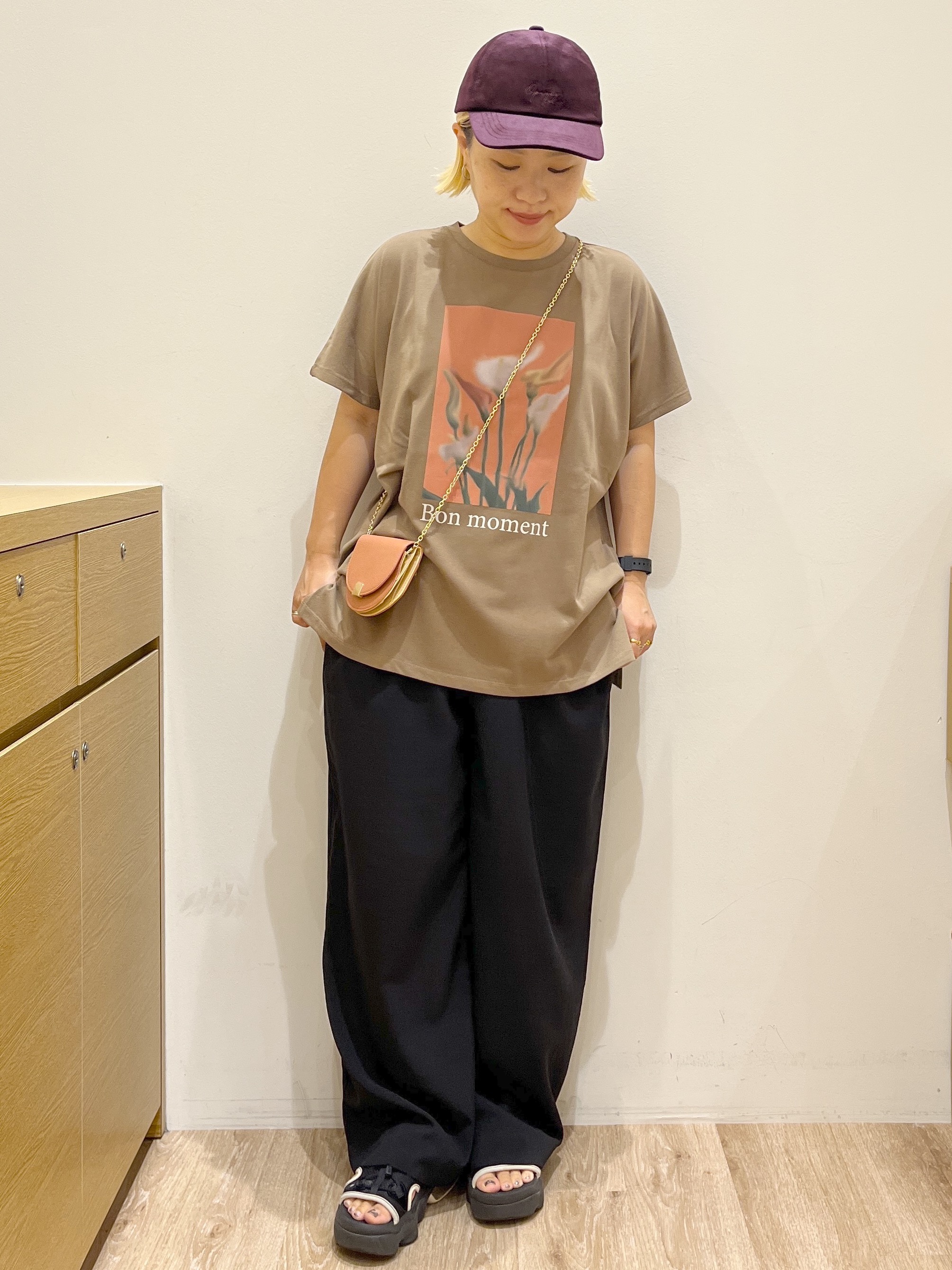 くーみーさんの「OPAQUE.CLIP｜フォトプリントTシャツ【洗濯機OK】」を使ったコーディネート