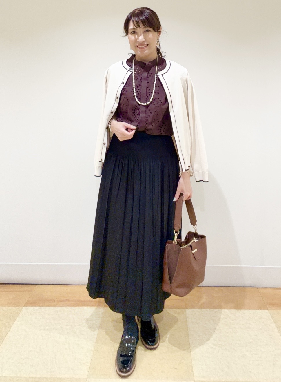 ayaさんの「Reflect｜【通勤◎】カットワーク刺繍レース シャツブラウス」を使ったコーディネート