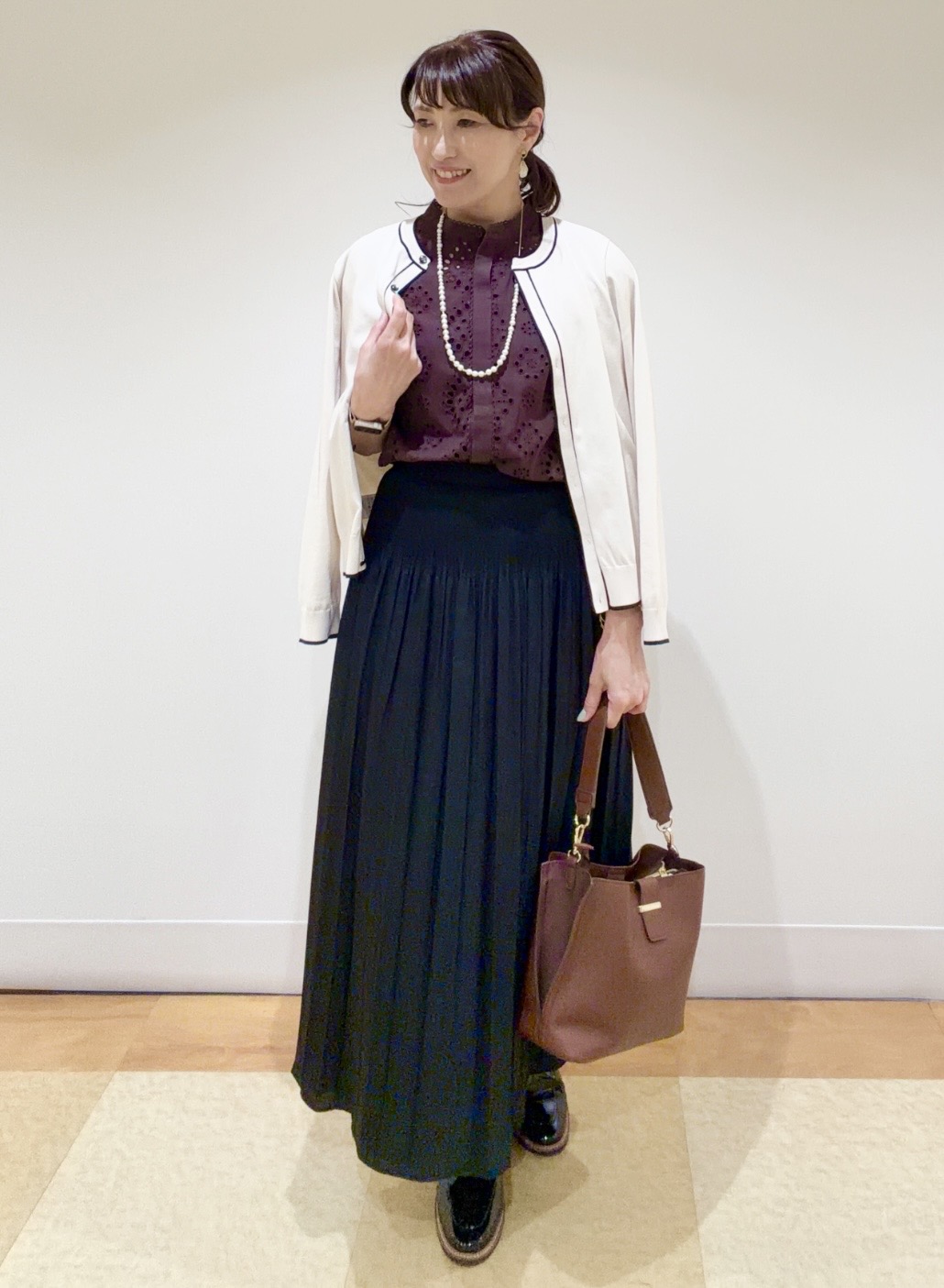 ayaさんの「Reflect｜【通勤◎】カットワーク刺繍レース シャツブラウス」を使ったコーディネート