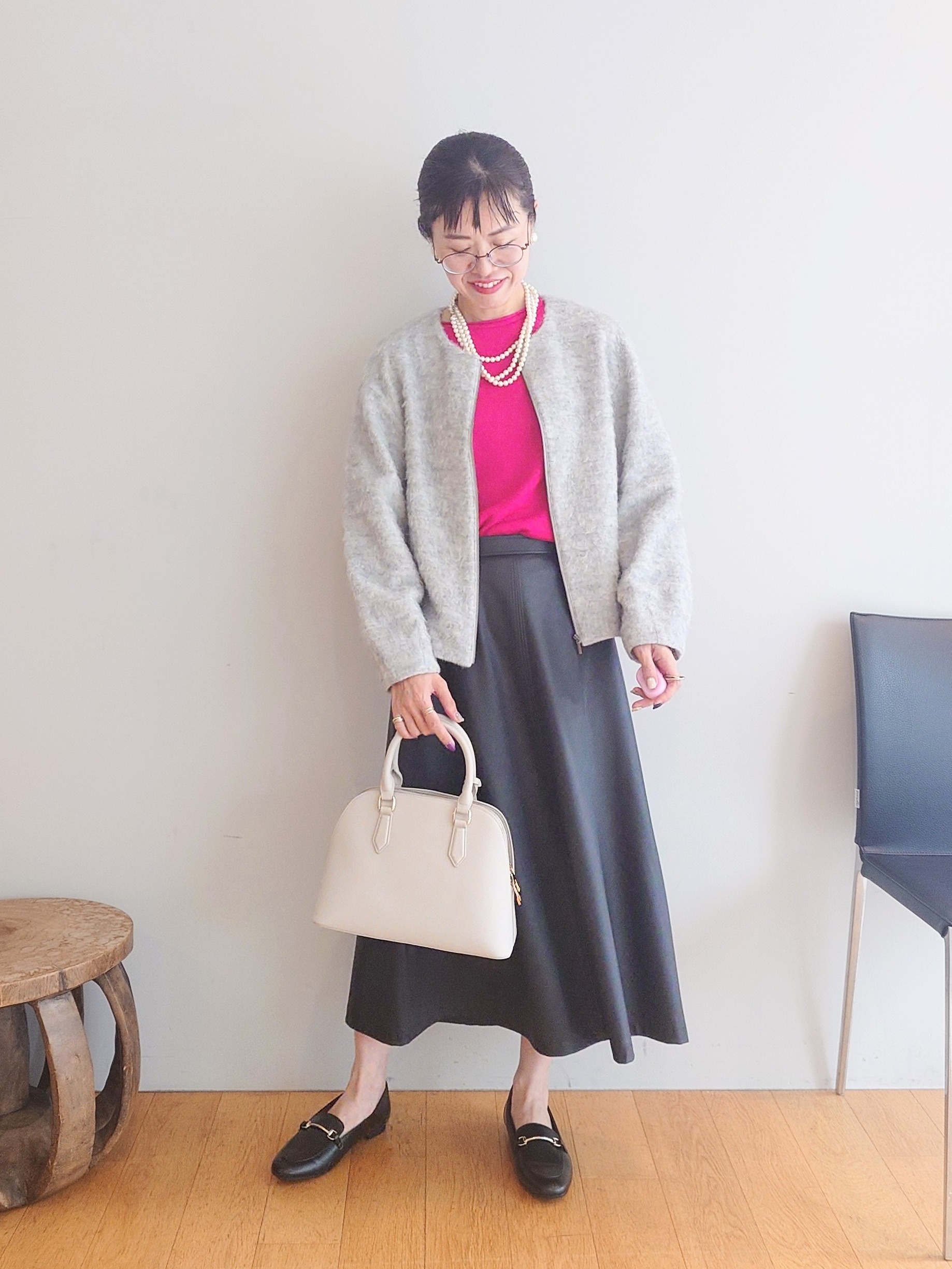 MUTSUKOさんの「UNTITLED｜【アレンジ自在】ロングパール調ネックレス」を使ったコーディネート