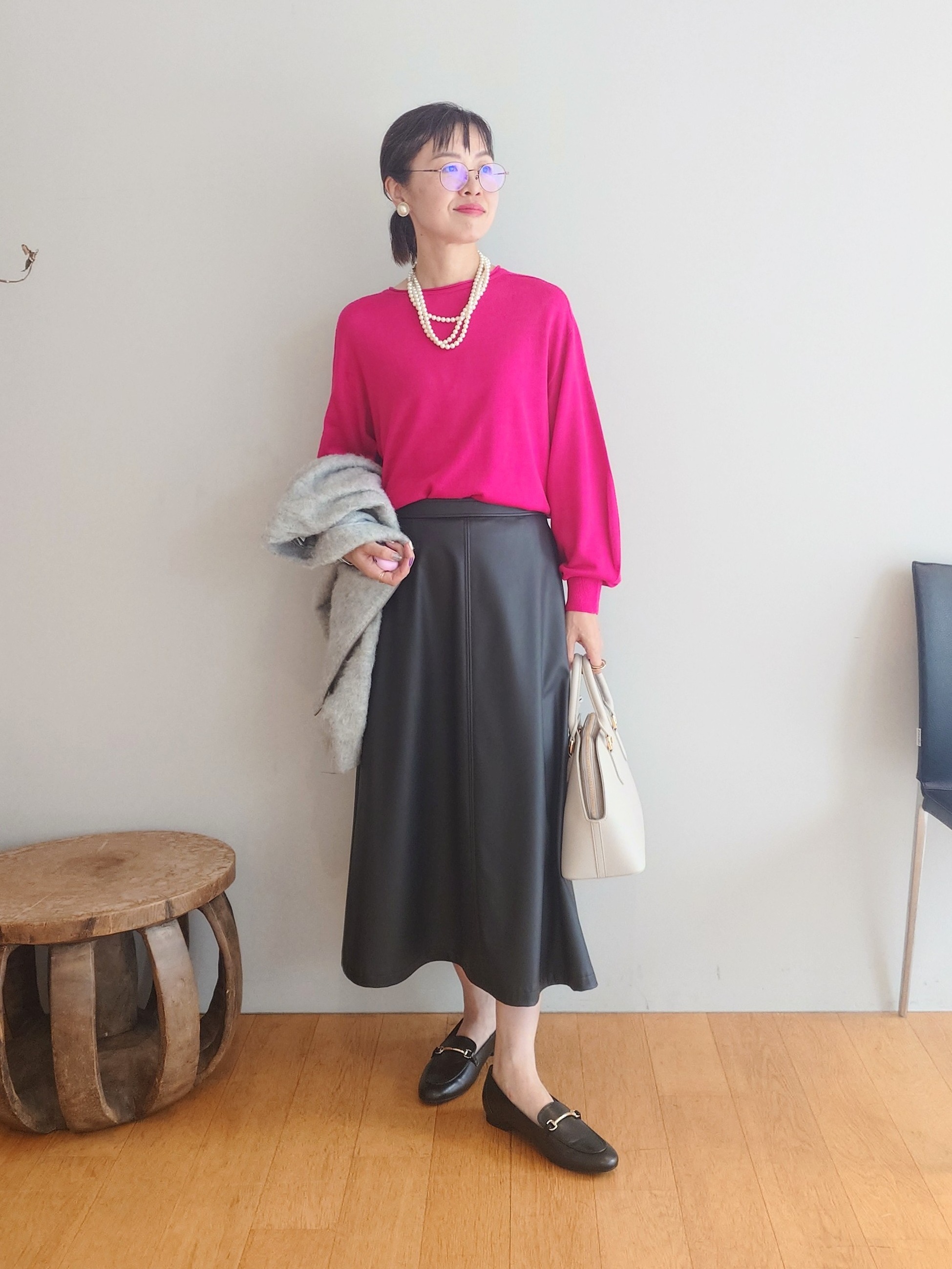 MUTSUKOさんの「UNTITLED｜【アレンジ自在】ロングパール調ネックレス」を使ったコーディネート