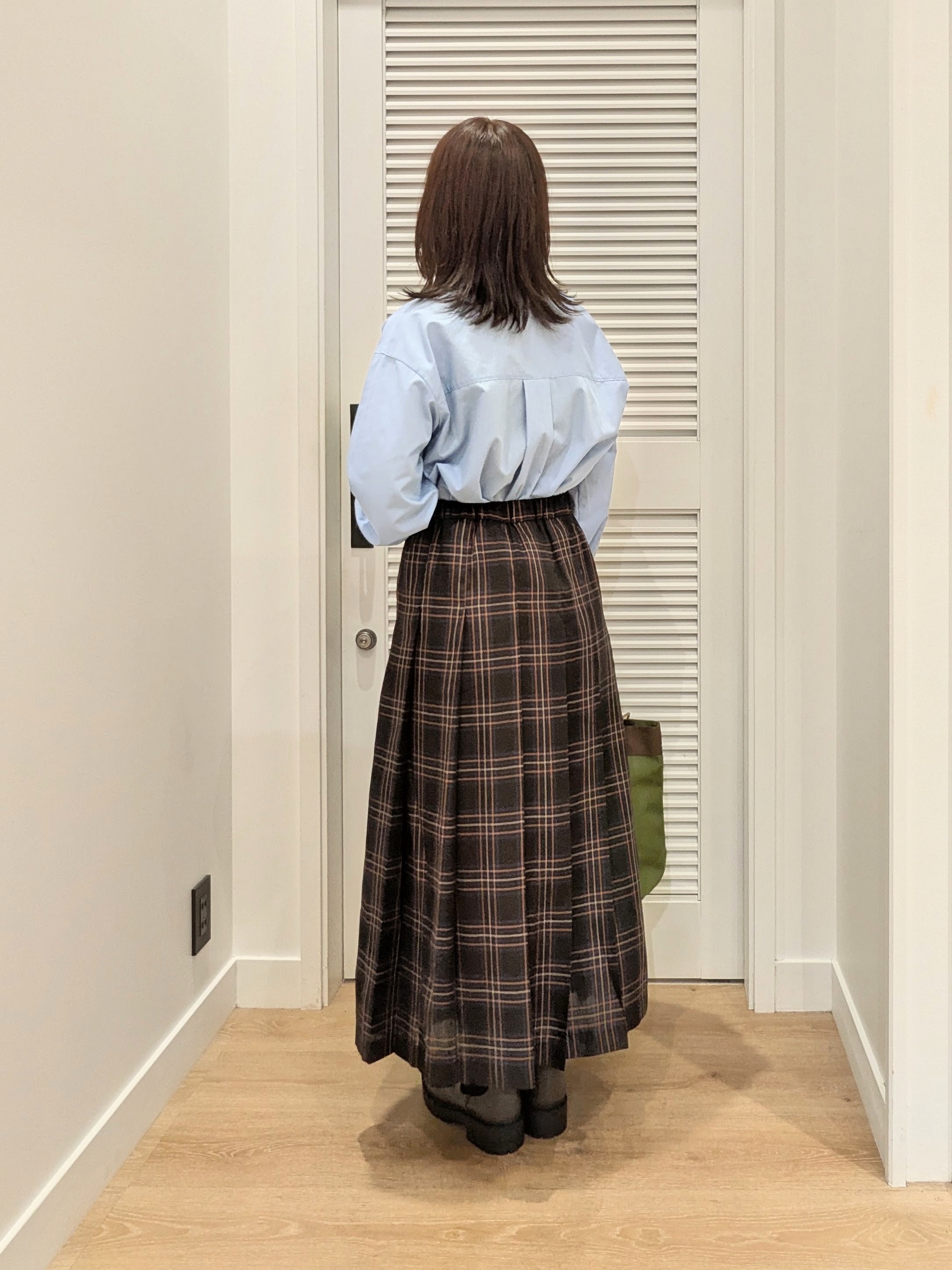 enさんの「Dessin｜【軽量・2WAY】キャンバスライク 配色トートバッグ」を使ったコーディネート