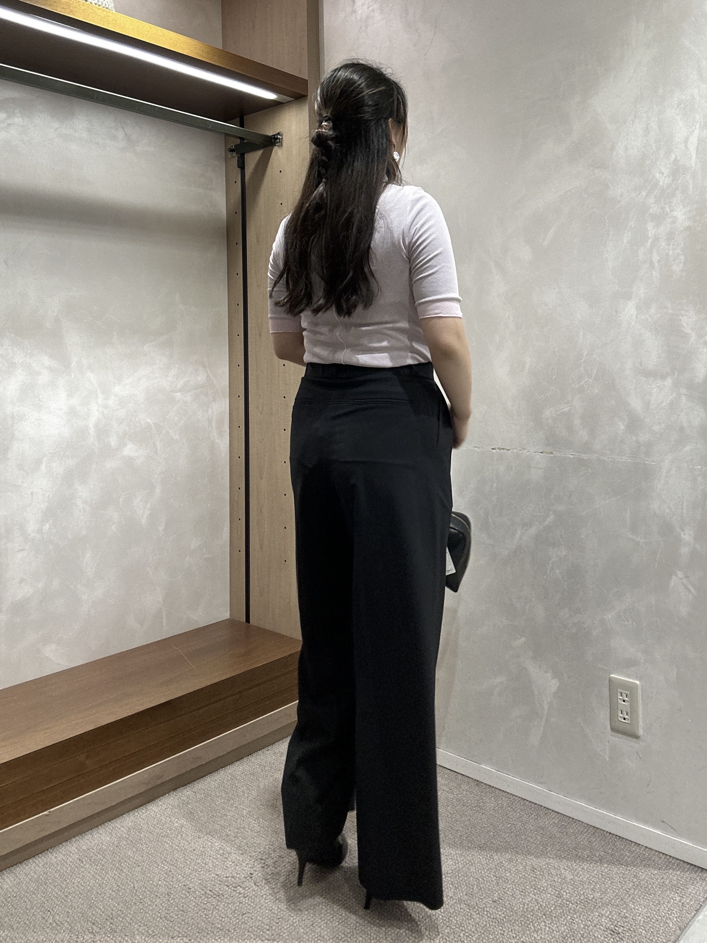 YURIさんの「UNTITLED｜【6色色展開/コットン100】カラーベーシックシャツ」を使ったコーディネート