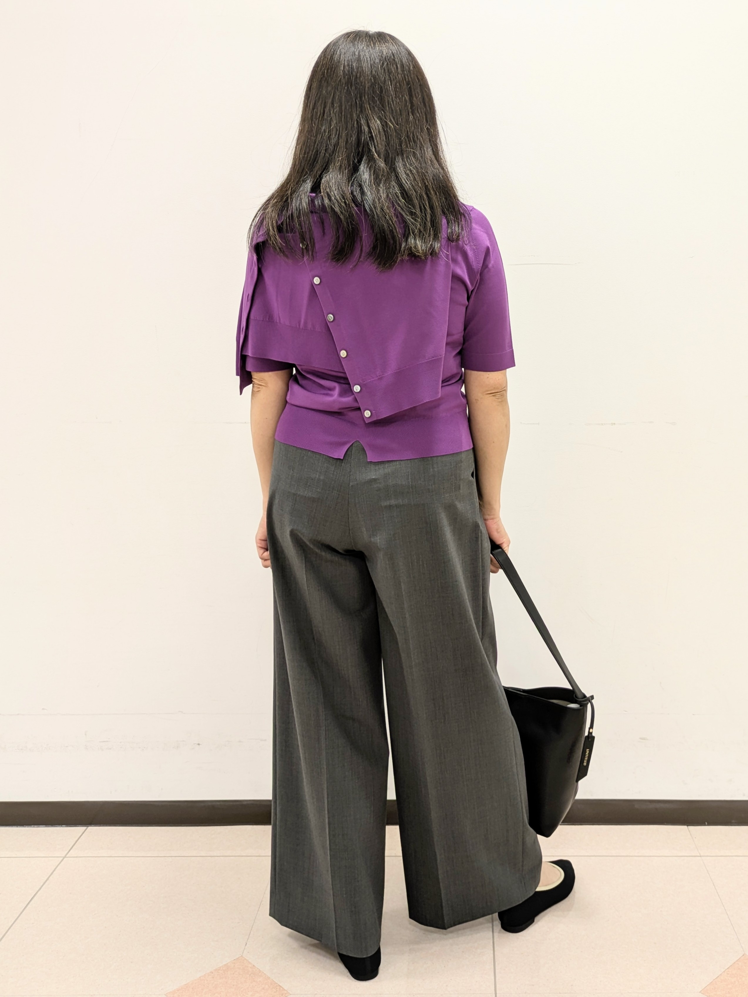 ともさんの「UNTITLED｜【アンサンブル可能/秋羽織り】コンパクトニットカーディガン」を使ったコーディネート