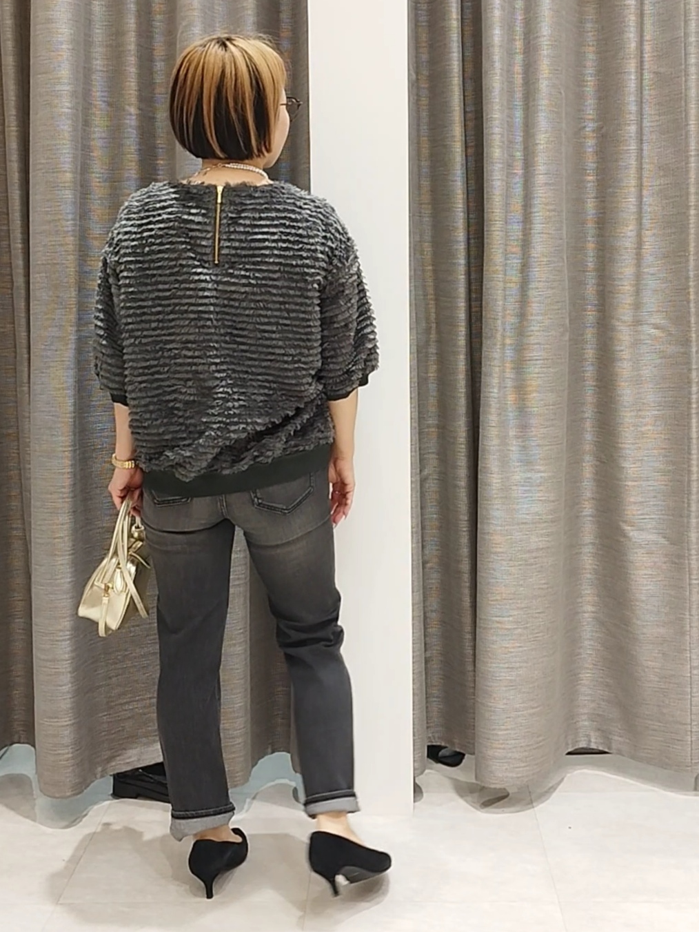 s u g iさんの「UNTITLED｜【秋映え/体型カバー】フェザージャガードプルオーバー」を使ったコーディネート