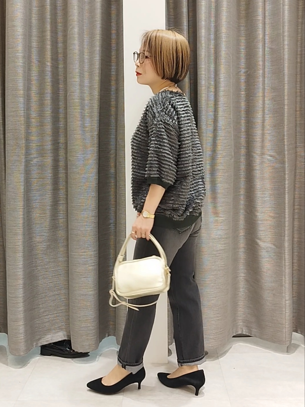 s u g iさんの「UNTITLED｜【秋映え/体型カバー】フェザージャガードプルオーバー」を使ったコーディネート