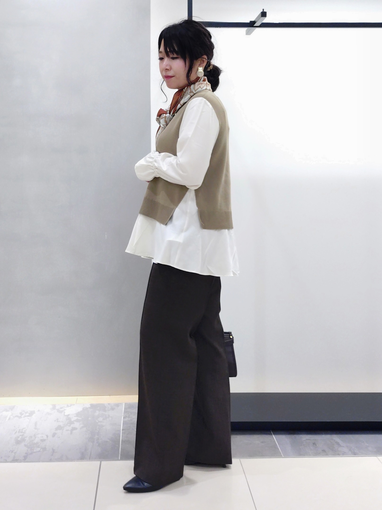 TOMOMIさんの「INDIVI｜【収納力◎／トレンド】スクエアトートバッグ」を使ったコーディネート