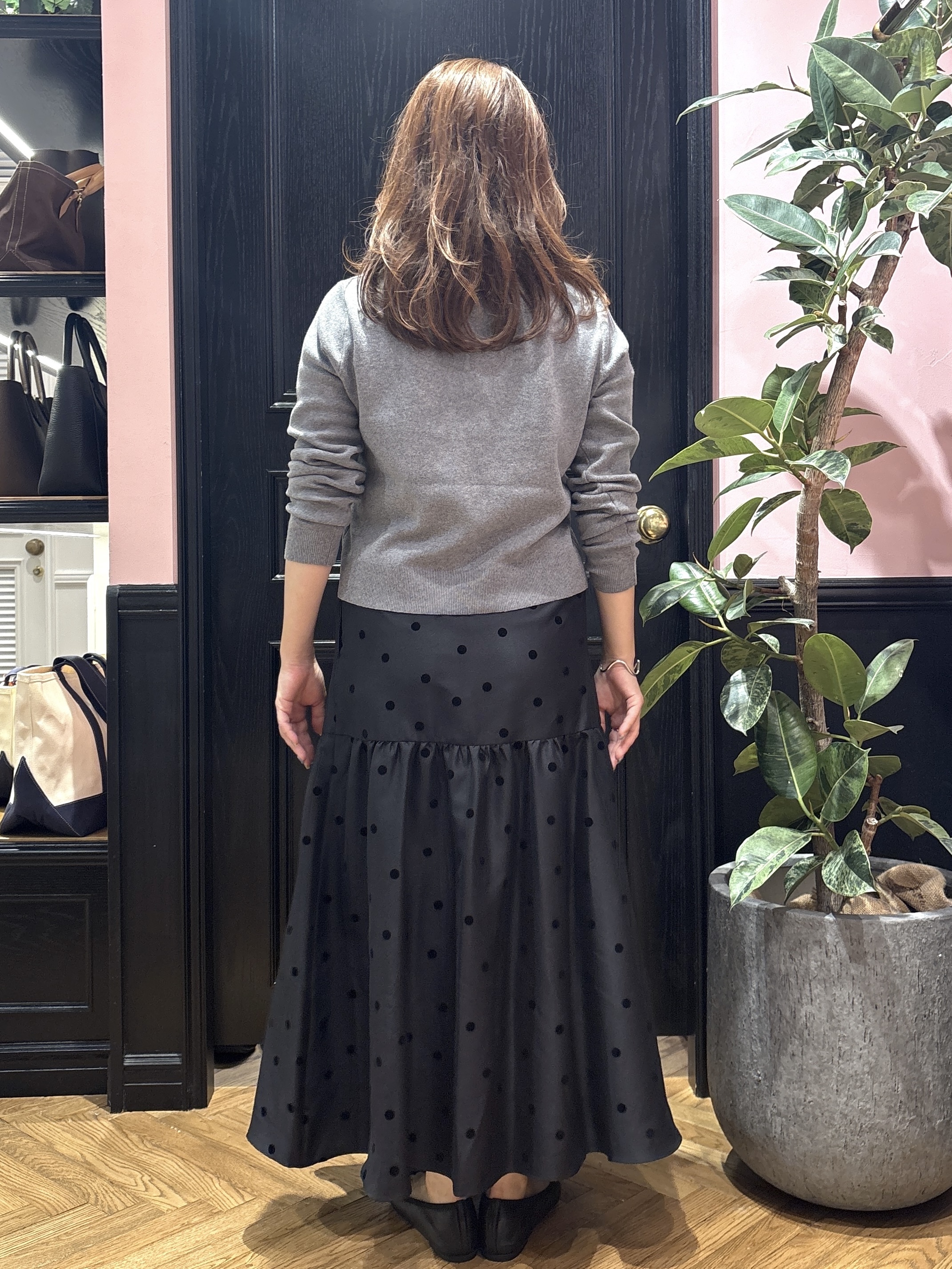UDOさんの「DRESSTERIOR｜【5色展開/ウォッシャブル】コットンカシミヤカーディガン」を使ったコーディネート