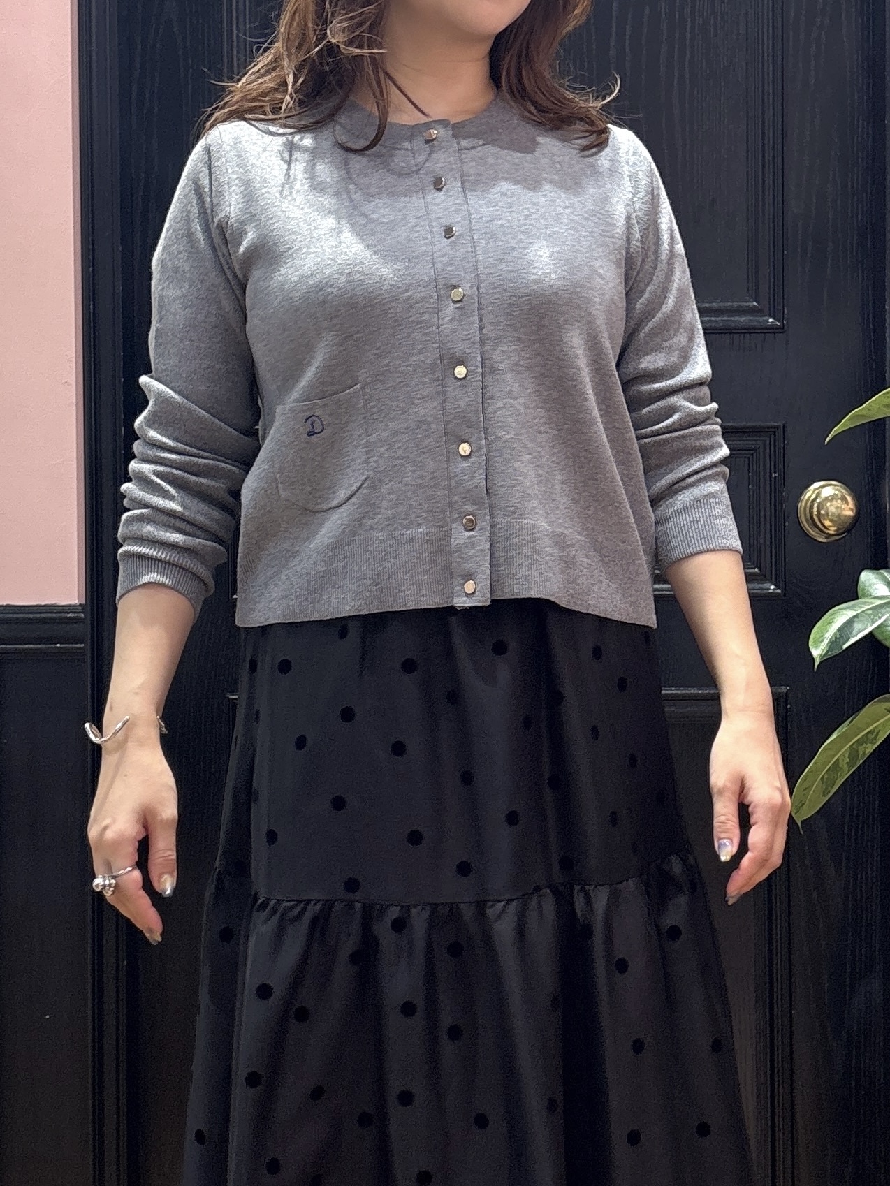UDOさんの「DRESSTERIOR｜【5色展開/ウォッシャブル】コットンカシミヤカーディガン」を使ったコーディネート