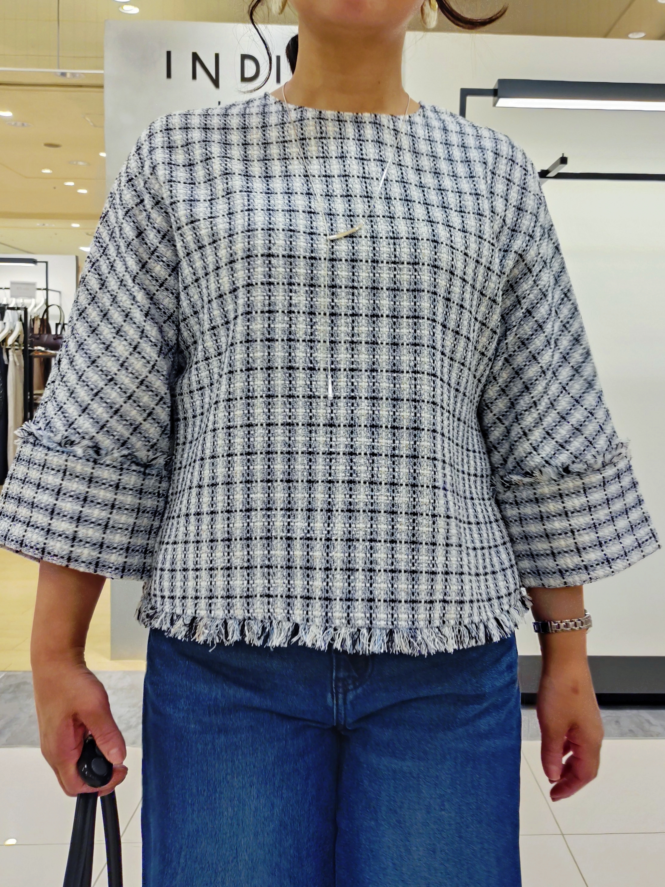 TOMOMIさんの「INDIVI｜【新作登場！】カーブシルエットデニム」を使ったコーディネート