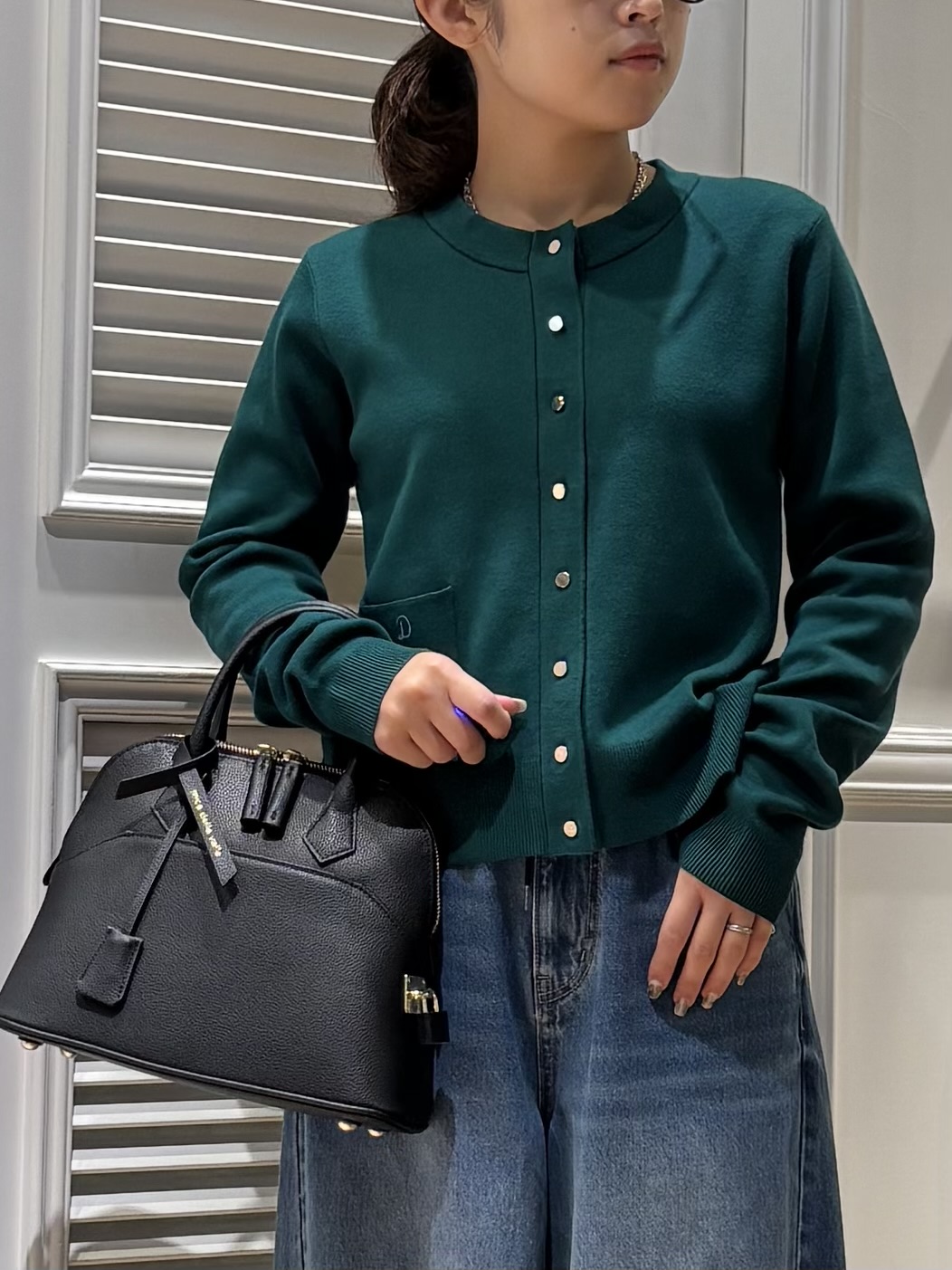 Mgmさんの「DRESSTERIOR｜【5色展開/ウォッシャブル】コットンカシミヤカーディガン」を使ったコーディネート