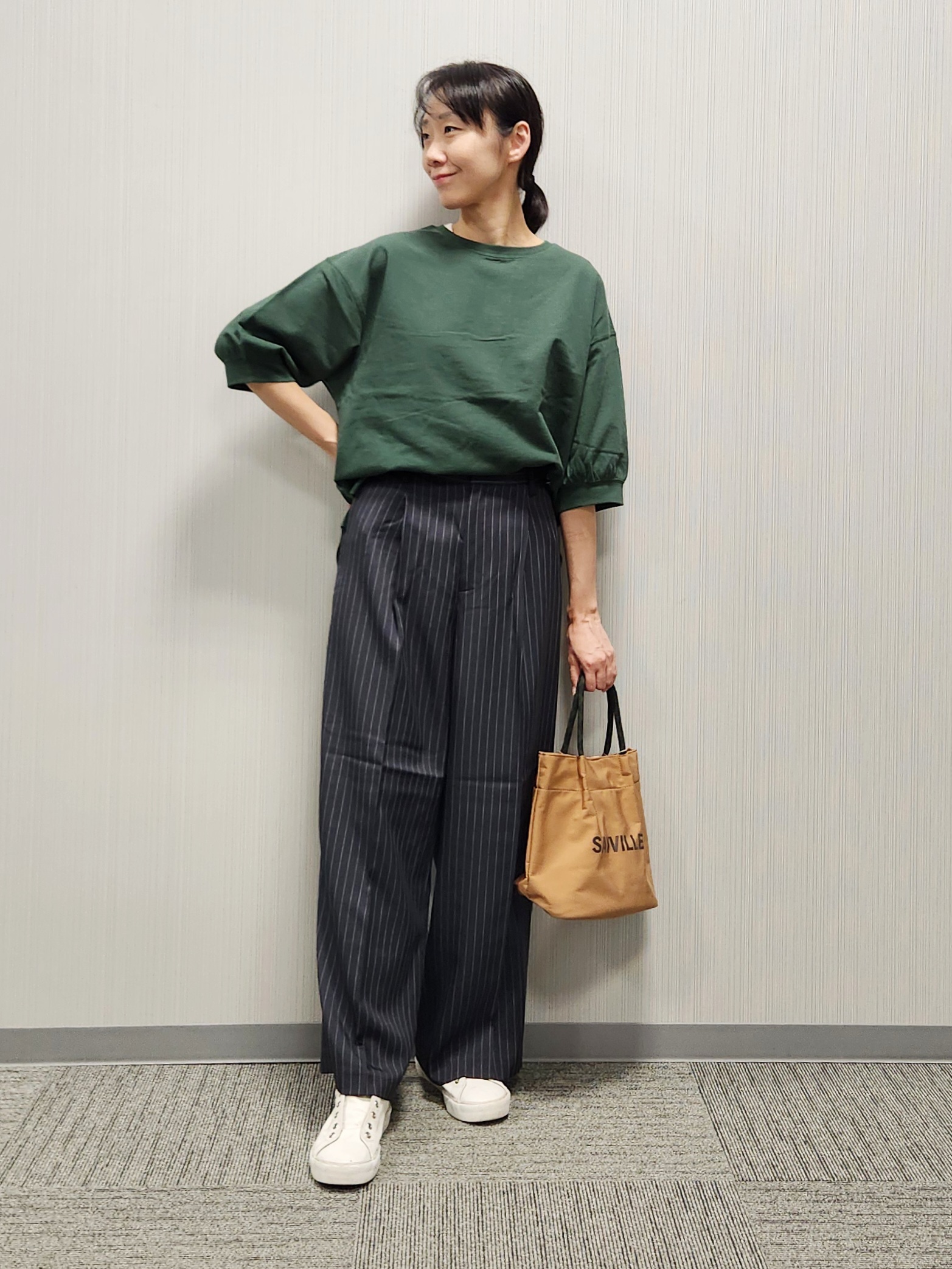naraさんの「Dessin｜バックヘンリーカットソー5分袖」を使ったコーディネート
