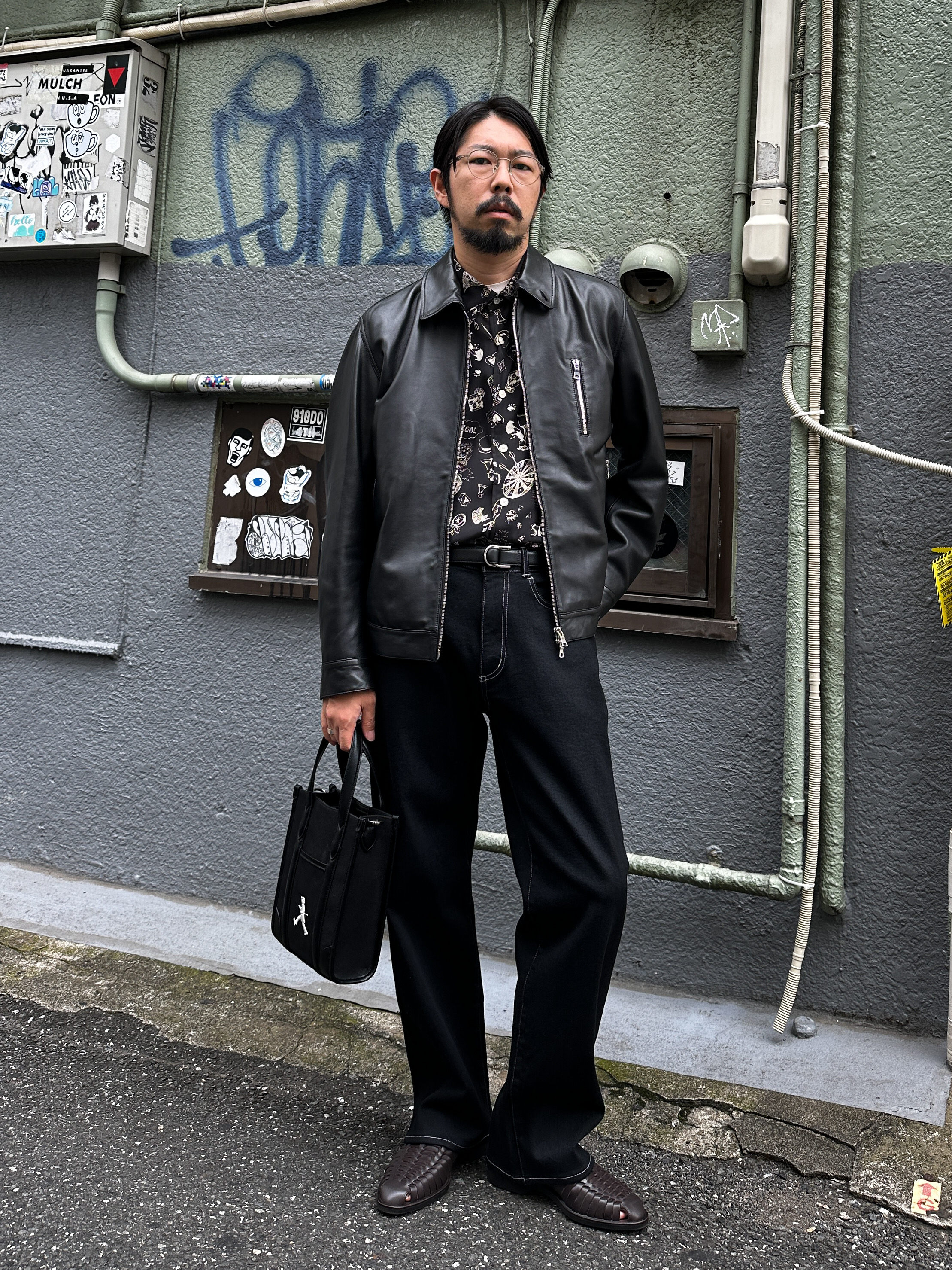 プレス増田さんの「TAKEO KIKUCHI｜【BOWLER HAT LABEL】シングルレザーライダースジャケット」を使ったコーディネート