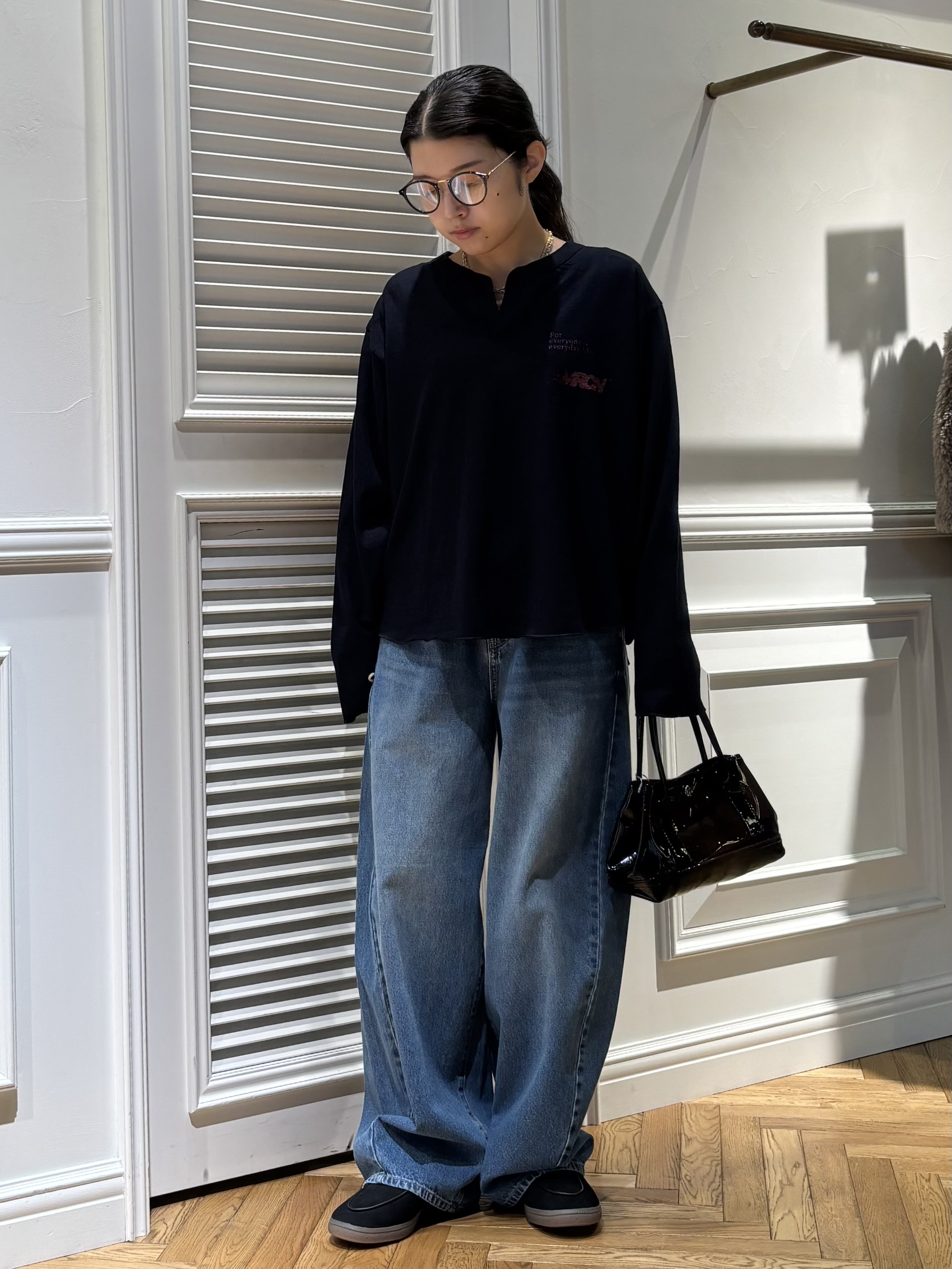 Mgmさんの「DRESSTERIOR｜ドロスト バギーカービーデニム」を使ったコーディネート